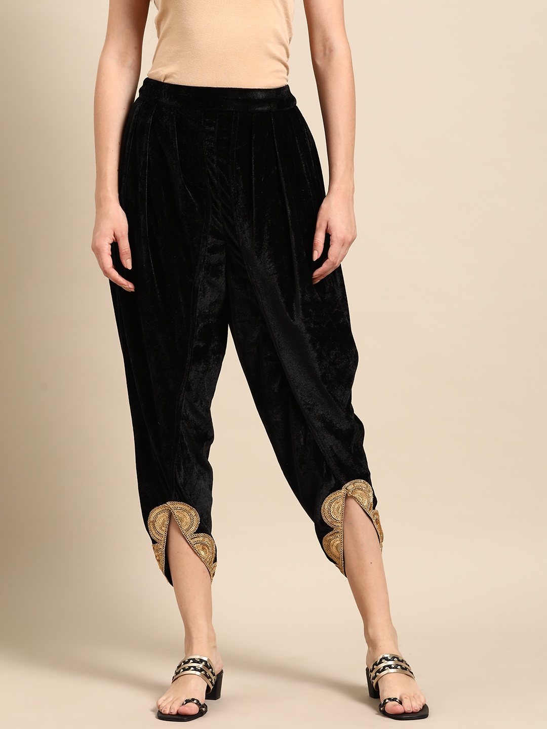 

Sangria Women Velvet Dhoti Pants, Black