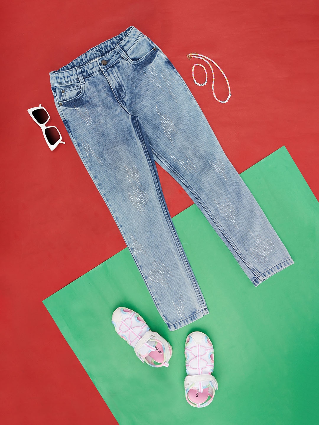 

Pantaloons Junior Girls Clean Look Heavy Fade Cotton Cropped Jeans, Blue