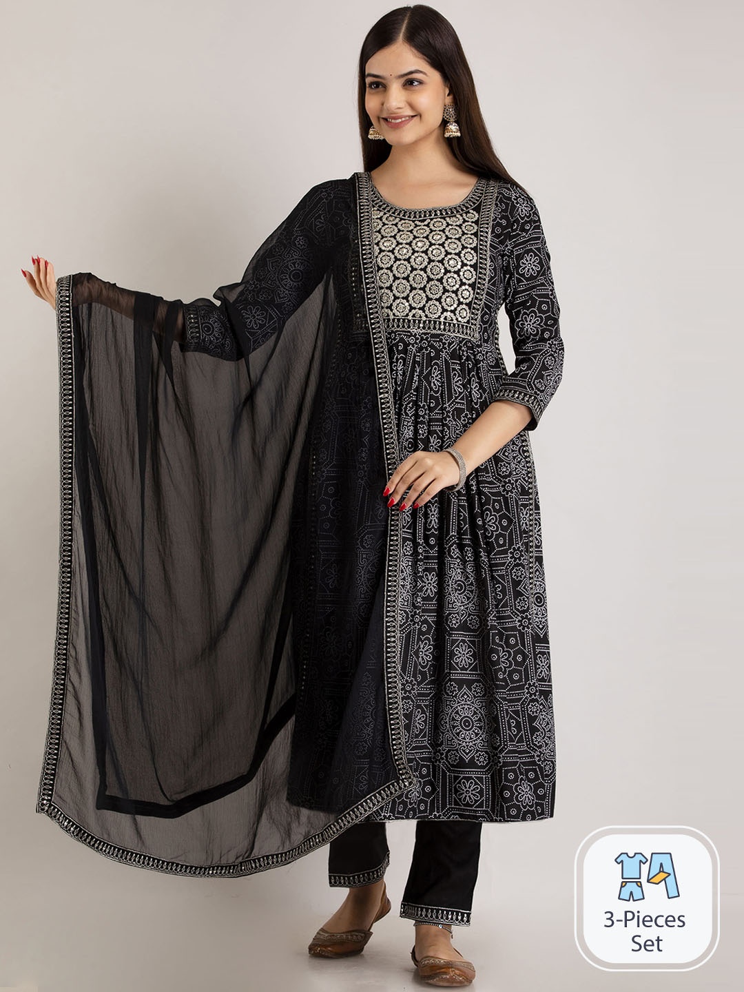 

Mizaz Floral Printed Empire Thread Work Kurta With Trousers & Dupatta, Black