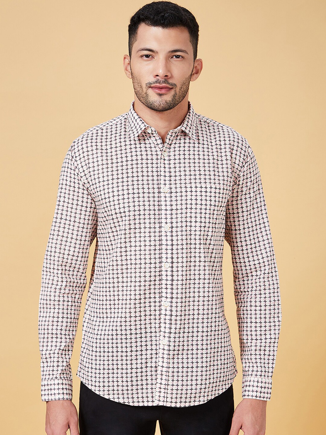 

BYFORD by Pantaloons Slim Fit Geometric Printed Cotton Casual Shirt, Pink