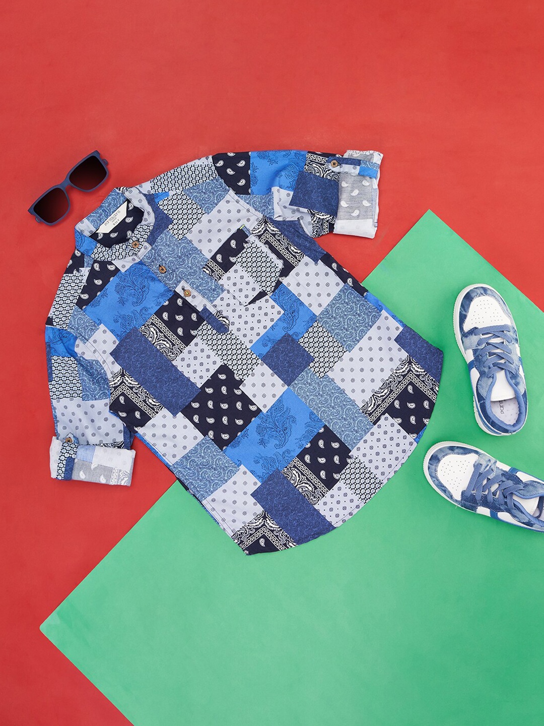 

Pantaloons Junior Boys Abstract Printed Cotton Casual Shirt, Navy blue