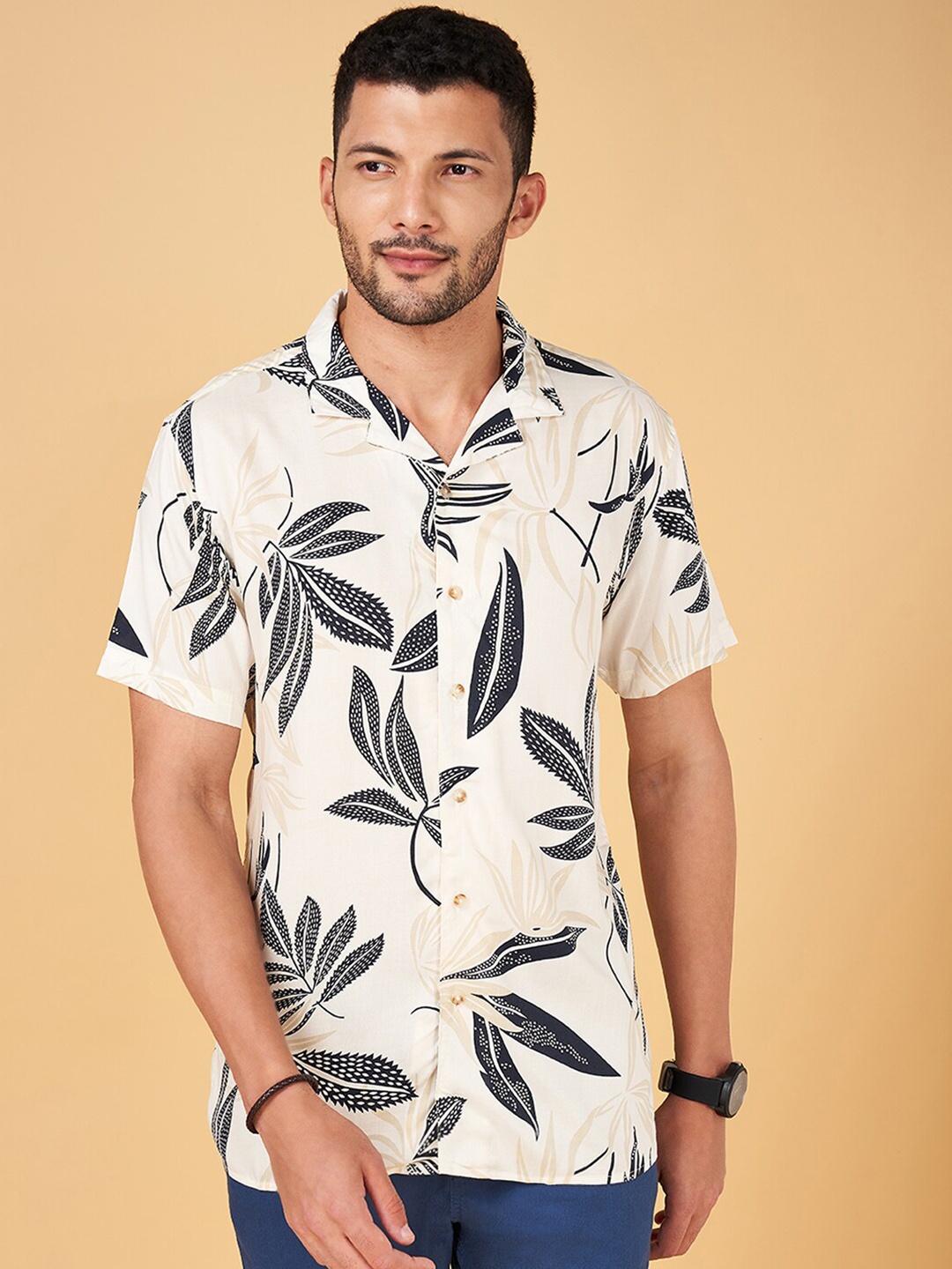 

Urban Ranger by pantaloons Cuban Collar Floral Printed Cotton Slim Fit Casual Shirt, Off white