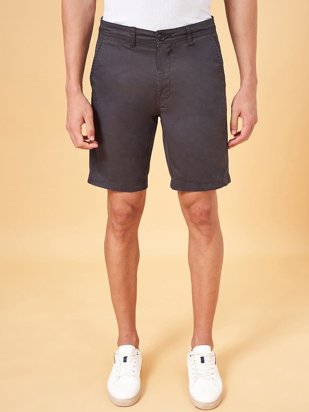 

BYFORD by Pantaloons Men Slim Fit Mid Rise Shorts, Brown