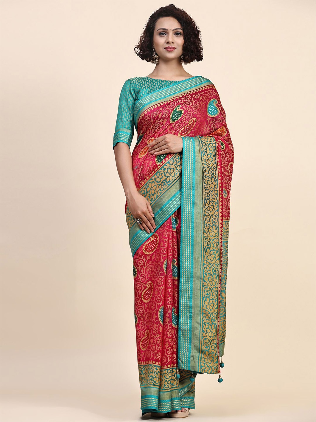 

Phenav Ethnic Motifs Zari Pure Silk Saree, Red