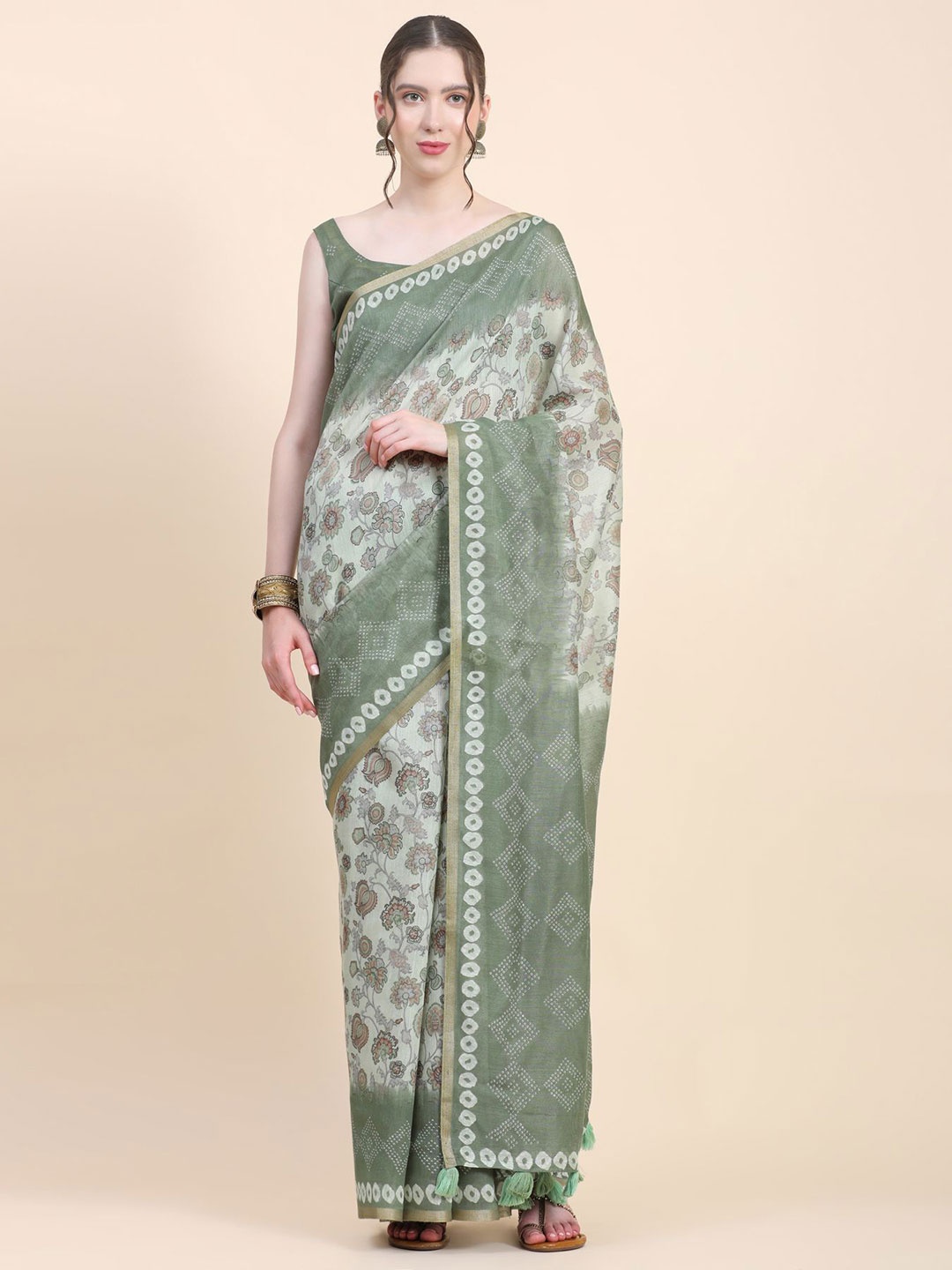 

Phenav Ethnic Motifs Printed Tasseled Pure Silk Saree, Green
