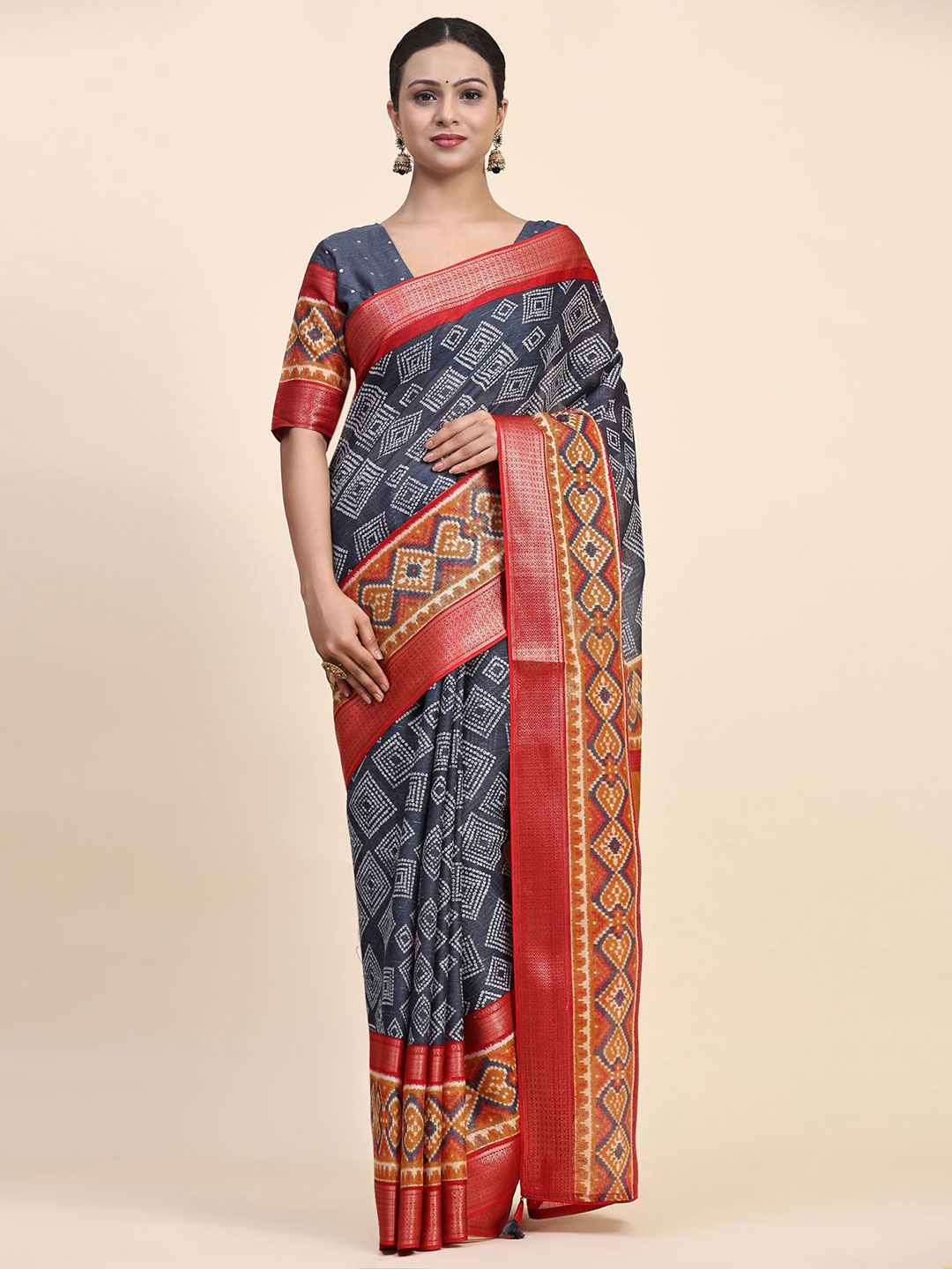 

Phenav Zari Pure Silk Saree, Red
