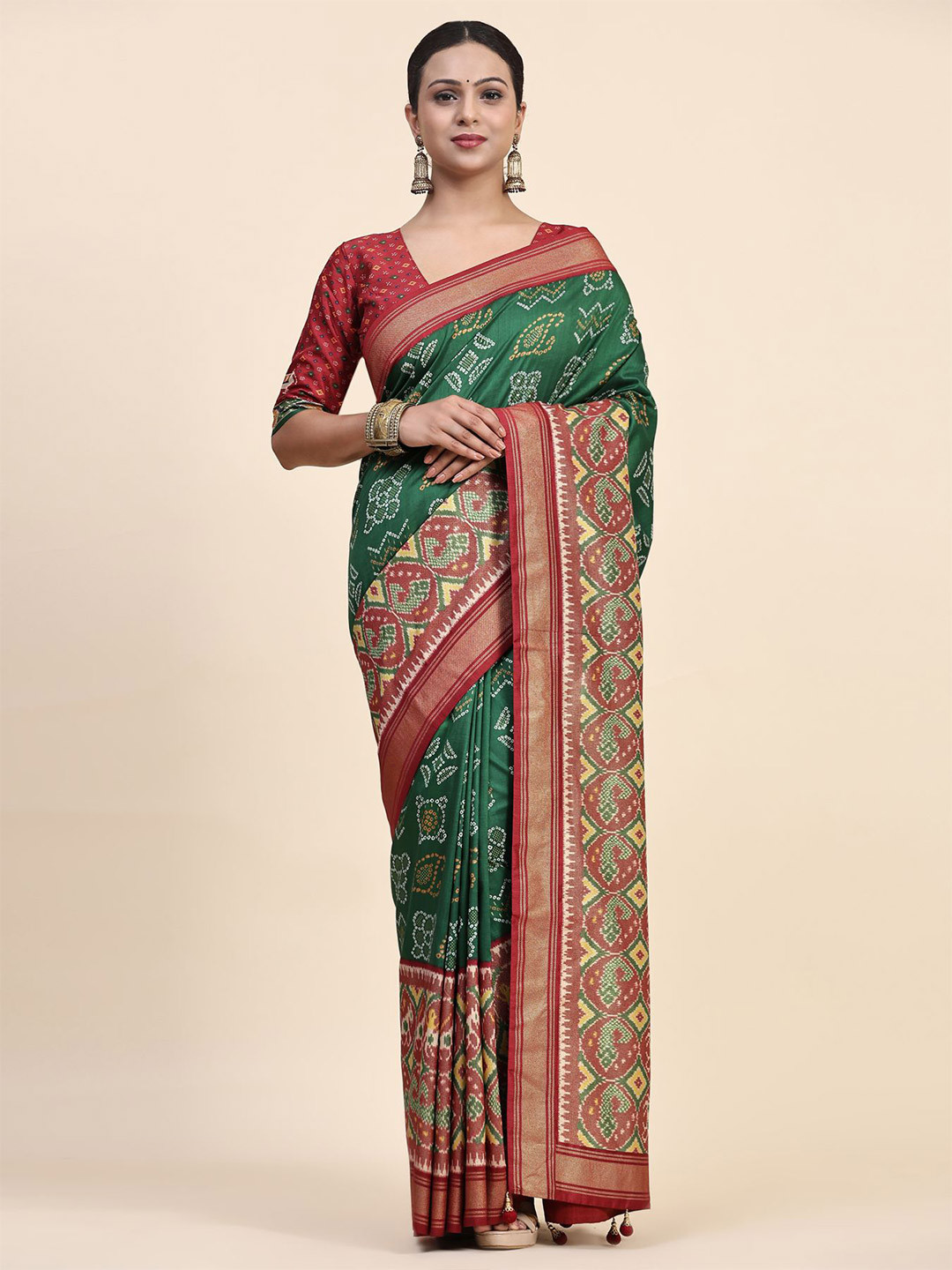 

Phenav Ethnic Motifs Zari Pure Silk Saree, Green