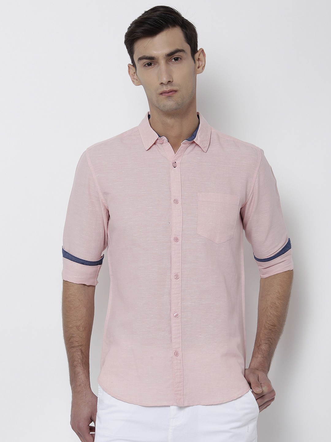 

Black coffee Men Coral Slim Fit Checked Casual Shirt