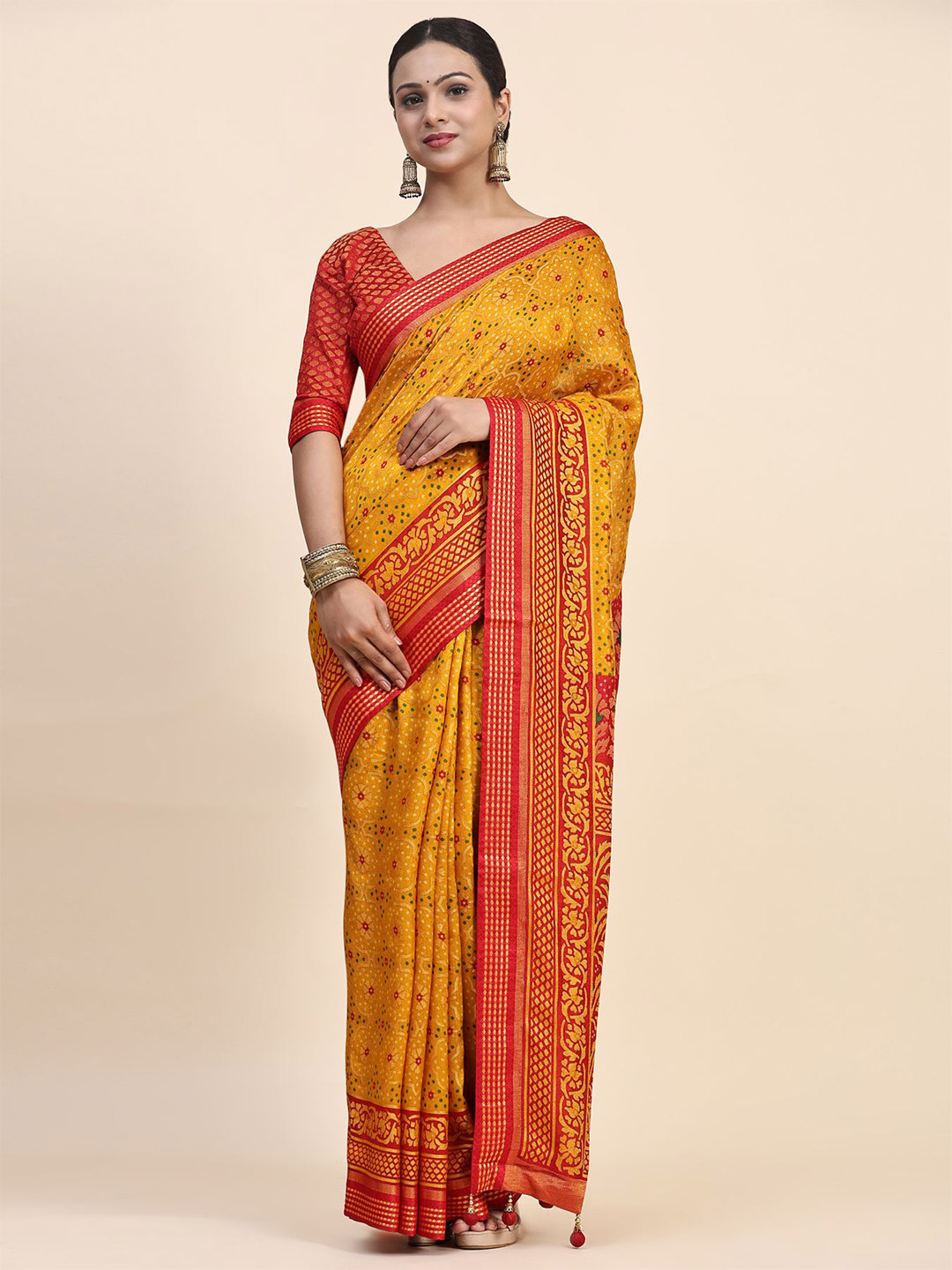 

Phenav Ethnic Motifs Printed Pure Silk Saree, Yellow