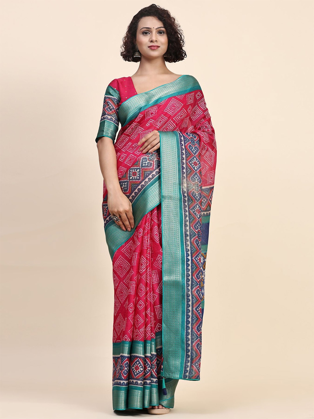 

Phenav Geometric Printed Zari Pure Silk Saree, Red