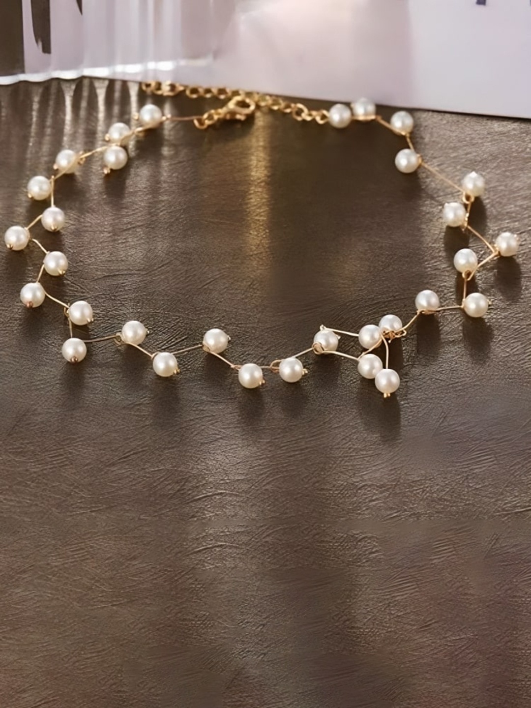

FIMBUL Gold-Plated Choker Necklace