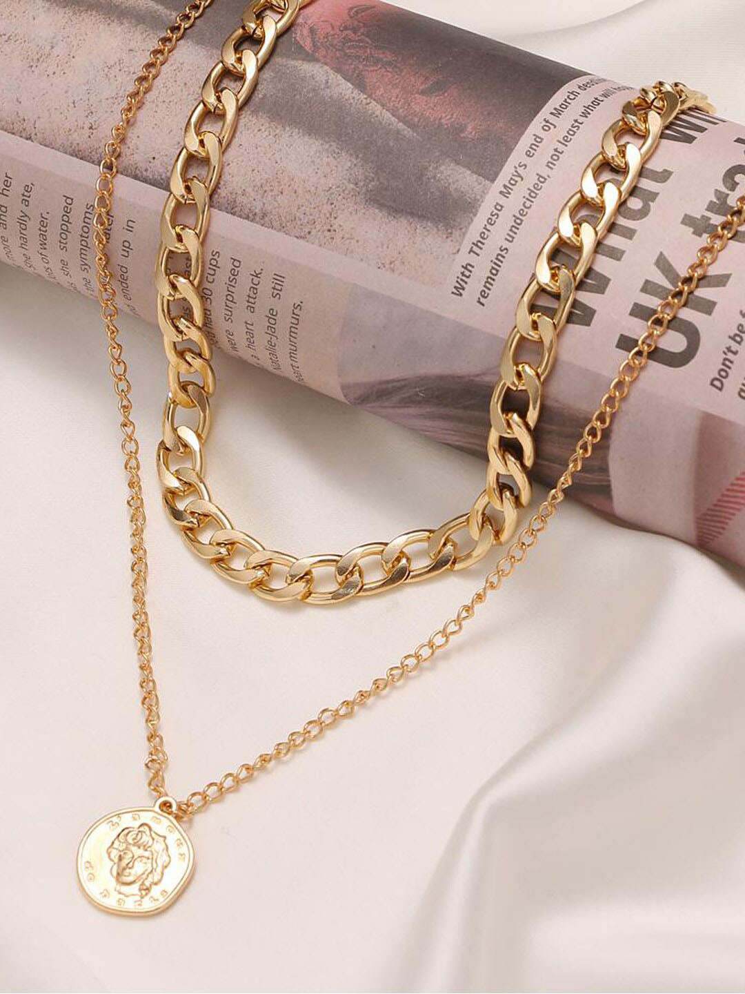 

FIMBUL Gold-Plated Alloy Layered Coin Pendant Chain