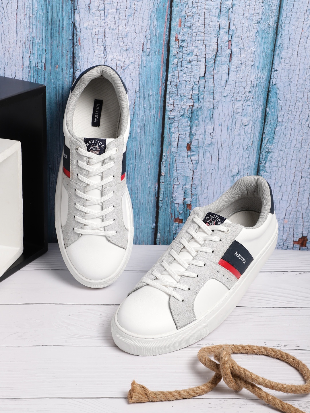 

Nautica Men Leather Colourblocked Sneakers, White