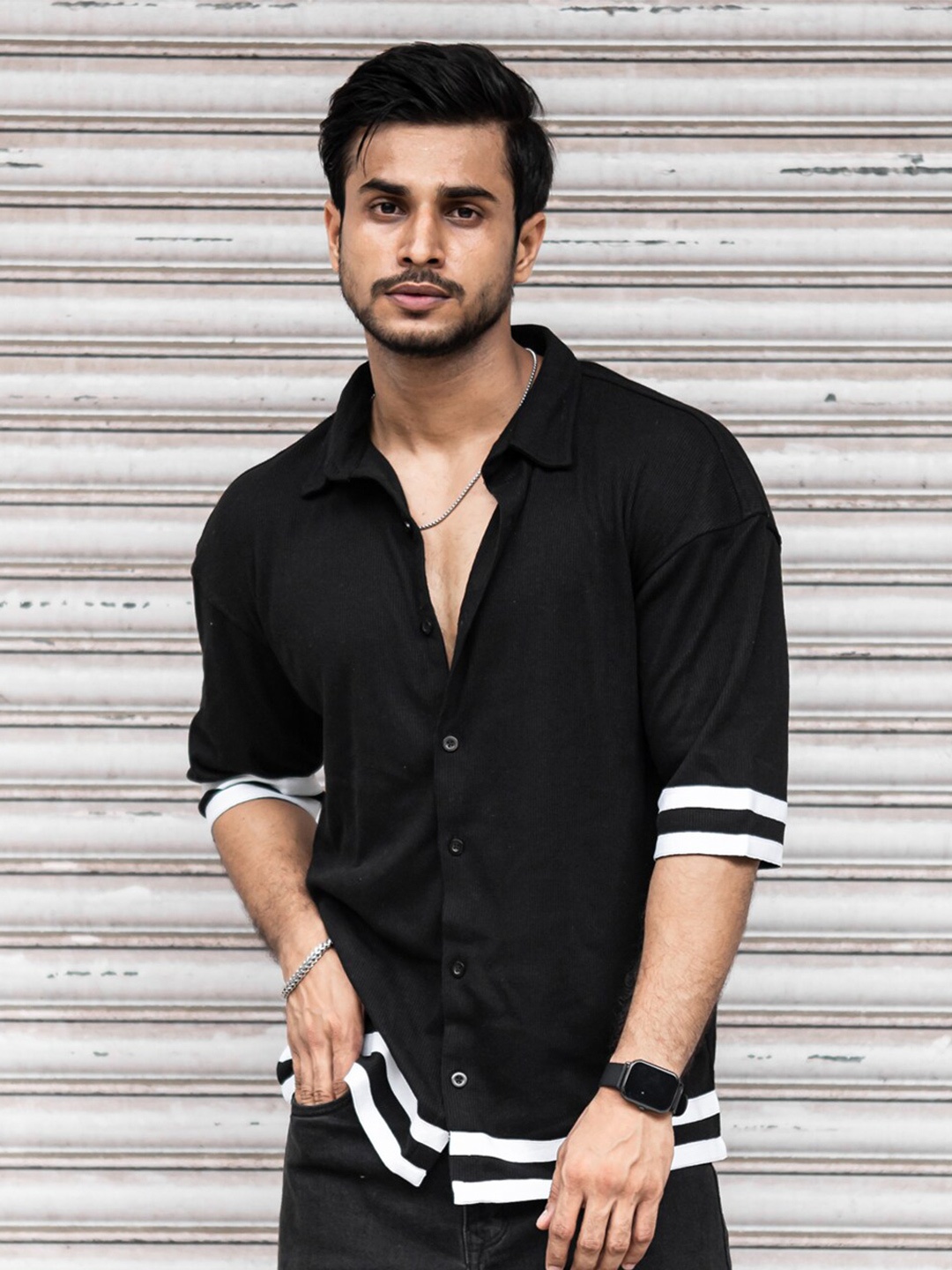 

Powerlook Black Oversized Striped Spread Collar Casual Shirt