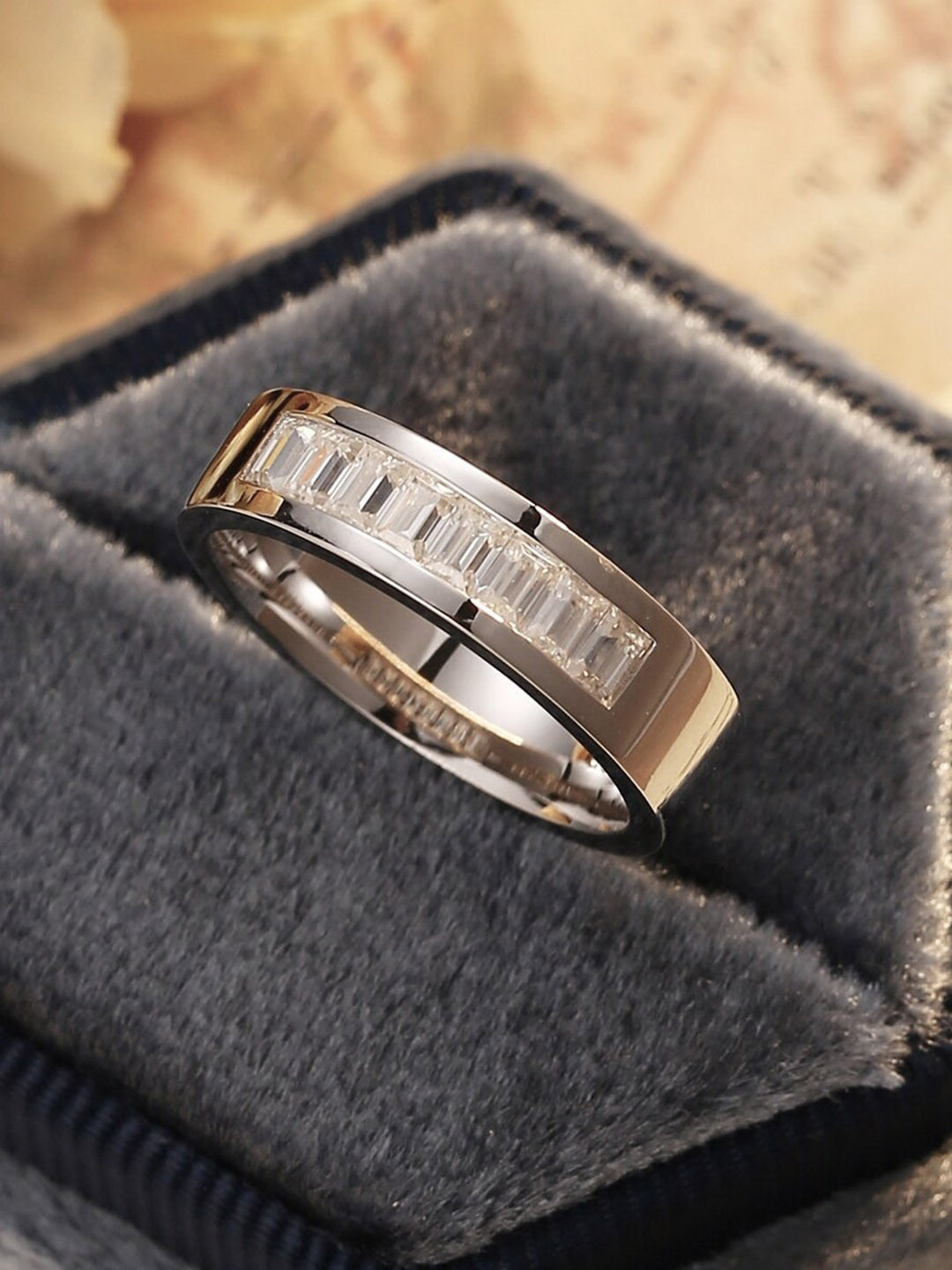 

VIEN Silver-Plated Moissanite Baguette Studded Band Finger Ring