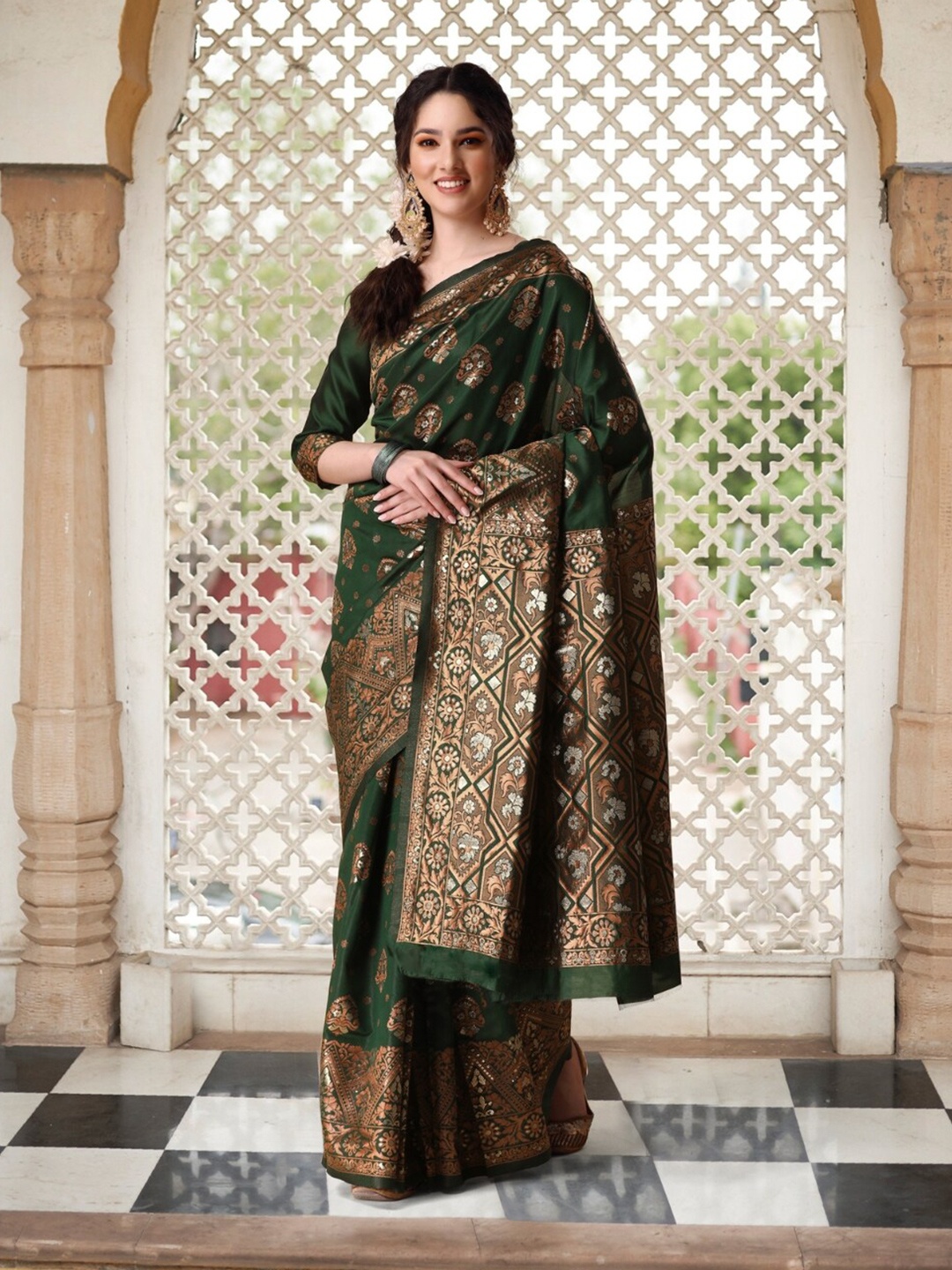

KALINI Ethnic Motifs Woven Design Zari Detailed Saree, Green