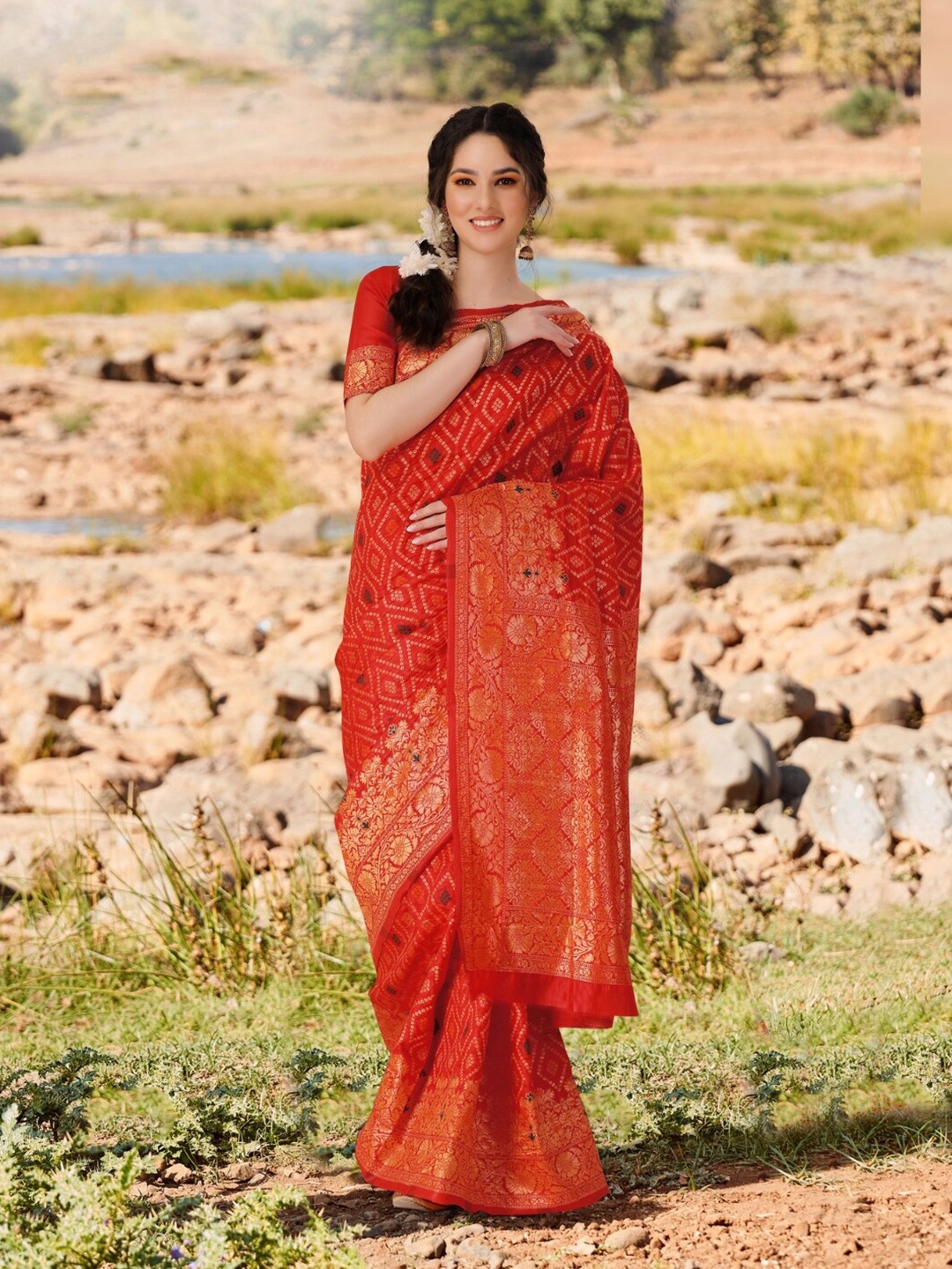 

KALINI Bandhani Printed Zari Detailed Bandhani Saree, Red