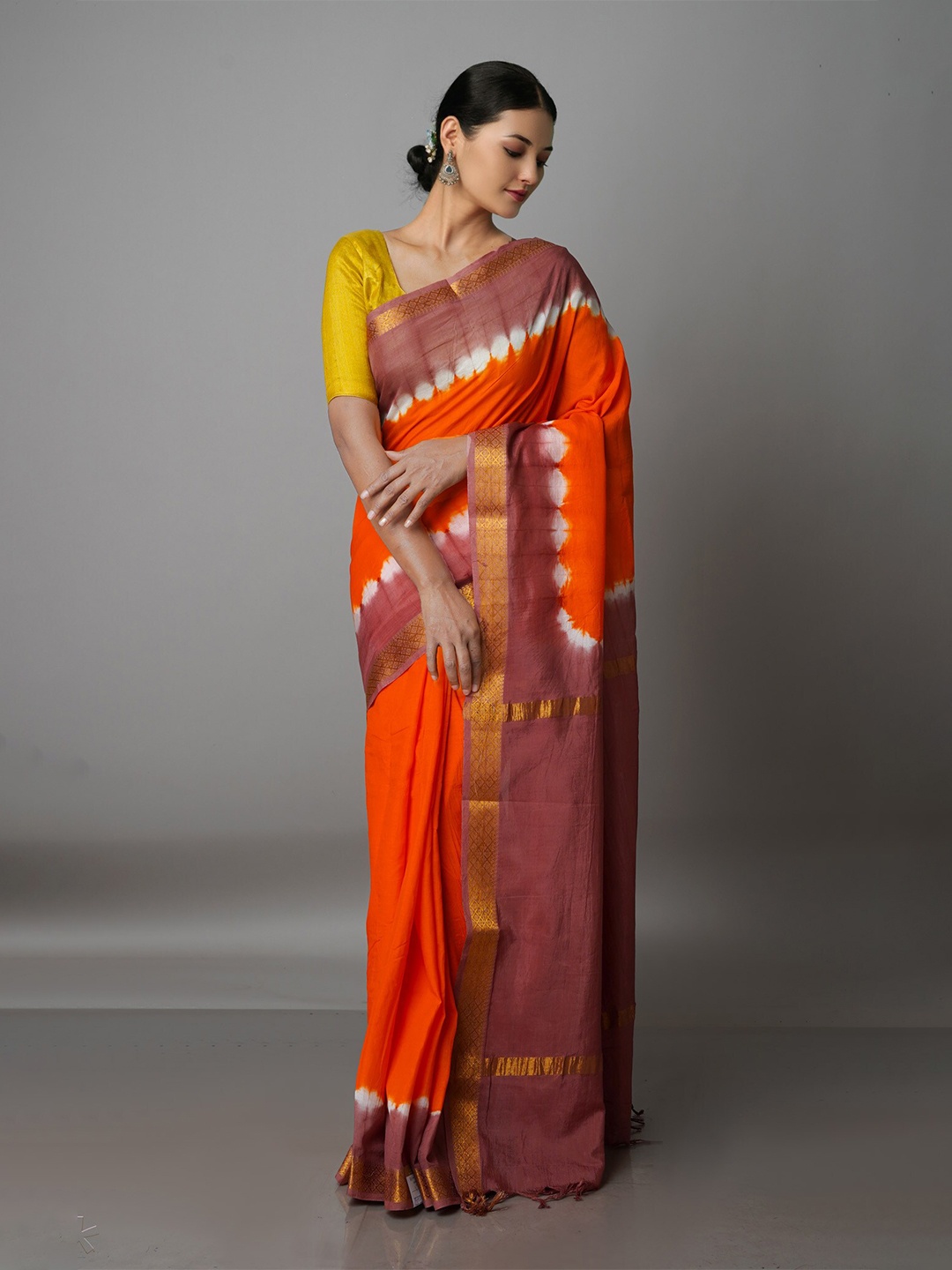 

Unnati Silks Tie and Dye Zari Mangalagiri Saree, Orange