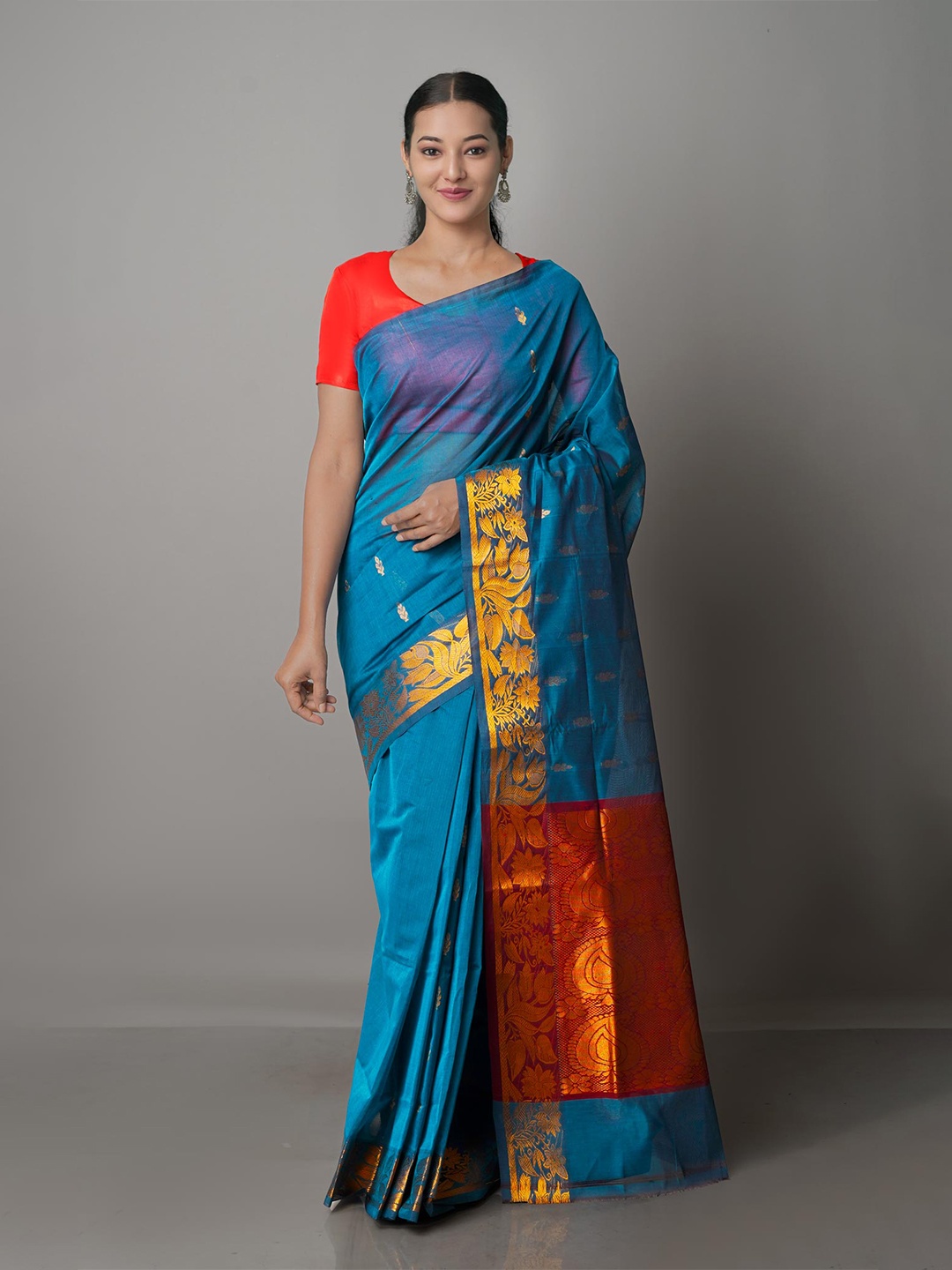 

Unnati Silks Woven Design Zari Pure Cotton Gadwal Saree, Green