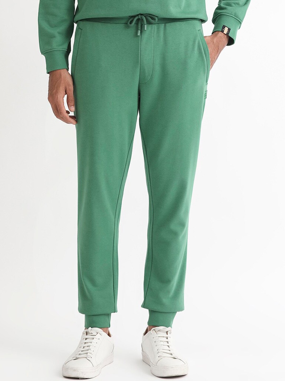 

RARE RABBIT Men Otari Regular Fit Mid-Rise Cotton jogger, Green