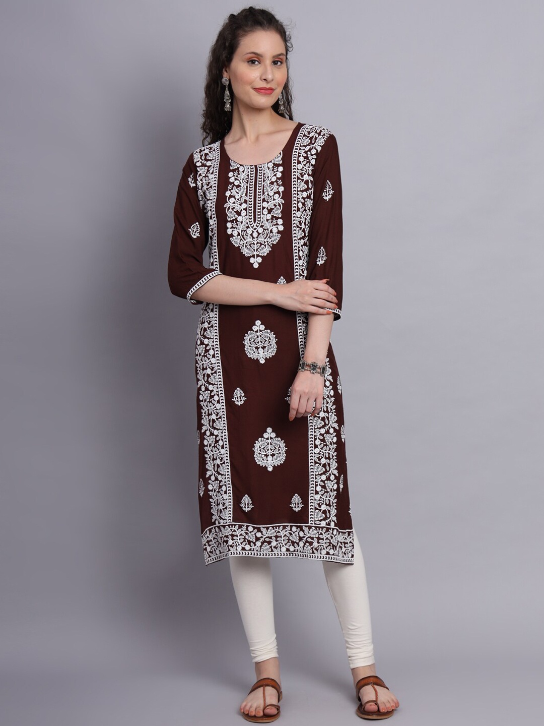 

VAIRAGEE Floral Printed Thread Work Straight Kurta, Brown