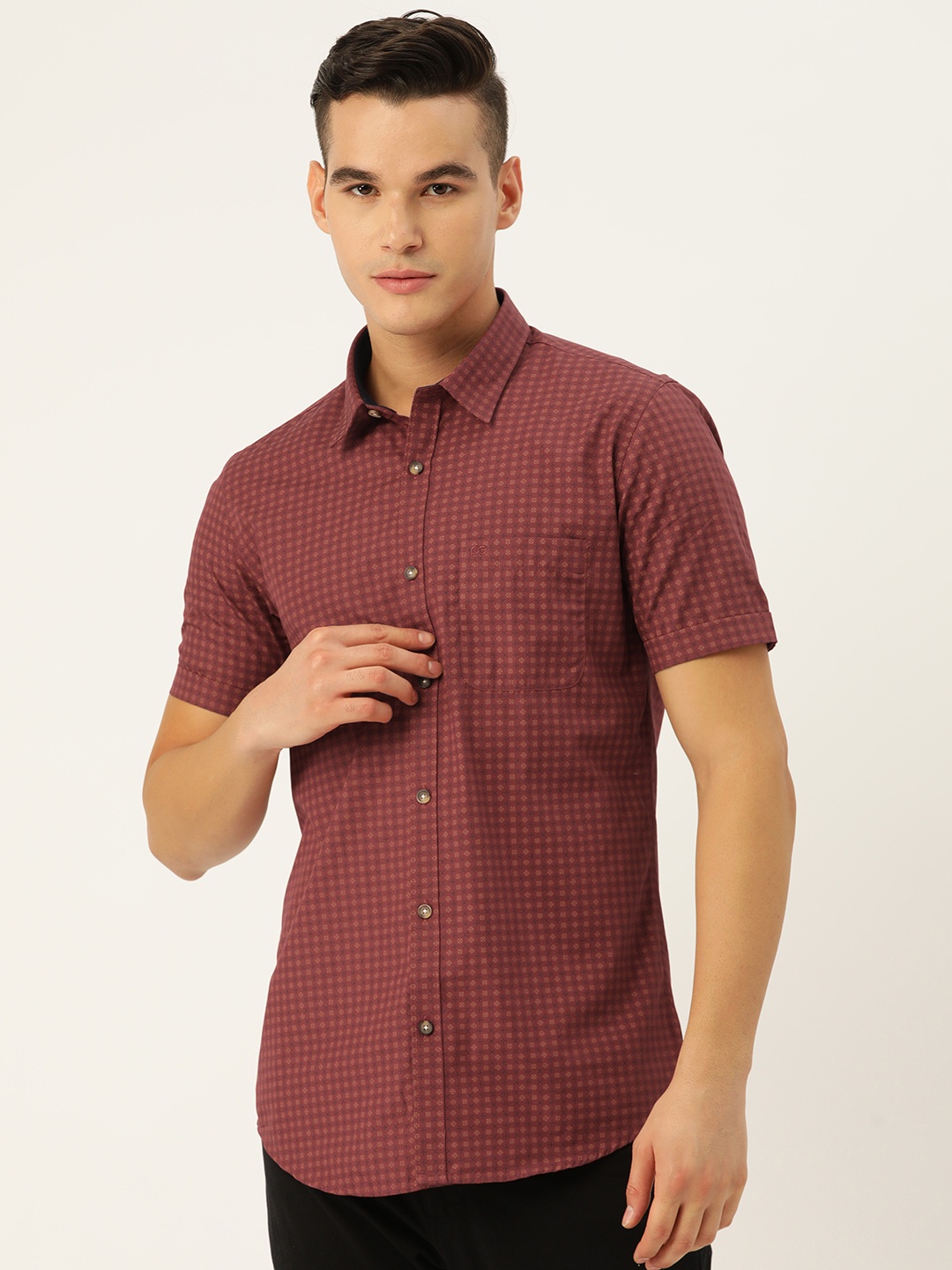 

Peter England Casuals Men Printed Slim Fit Pure Cotton Casual Shirt, Maroon