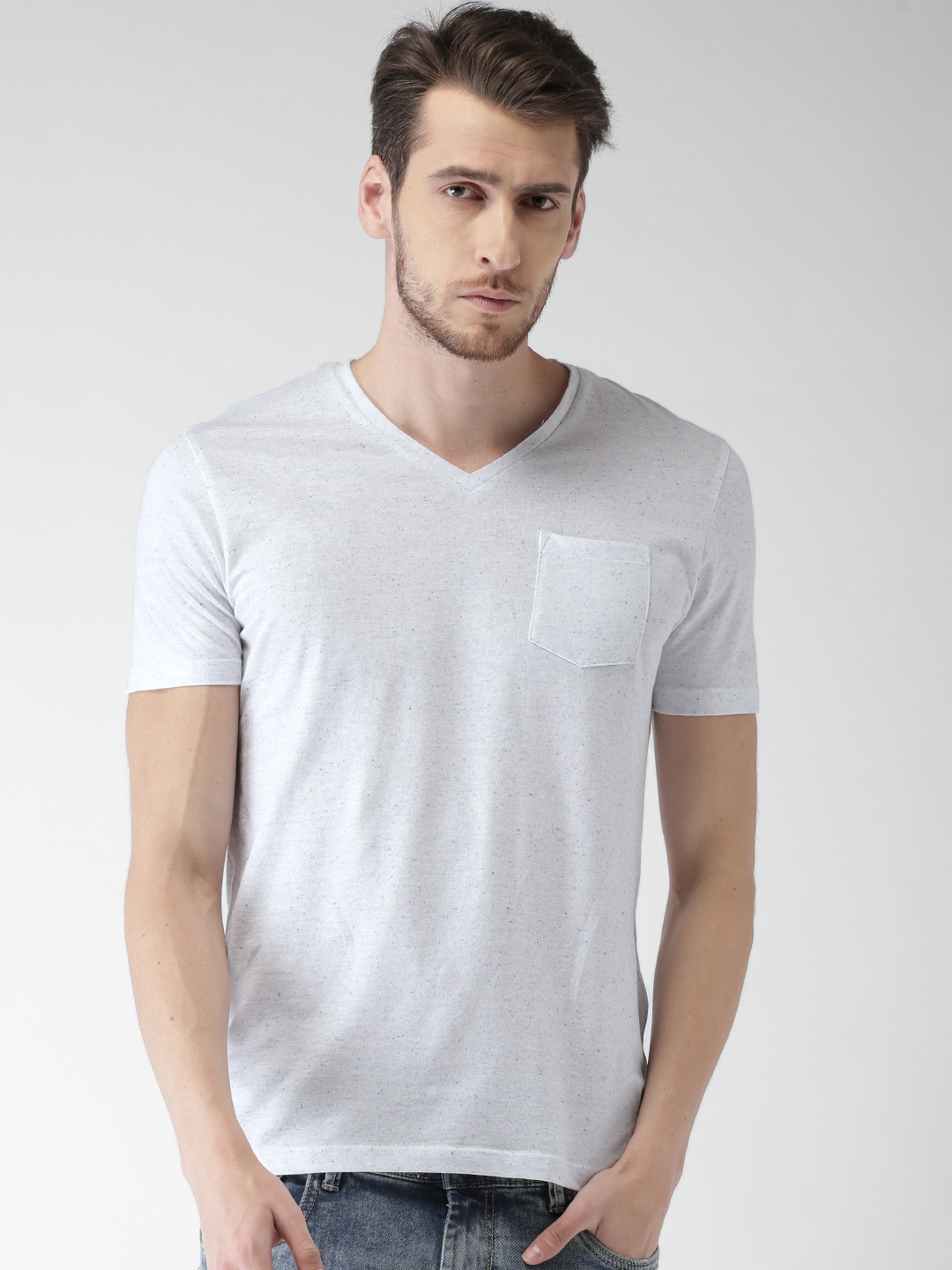 

Celio Men Off-White Solid Slim Fit V-Neck T-shirt