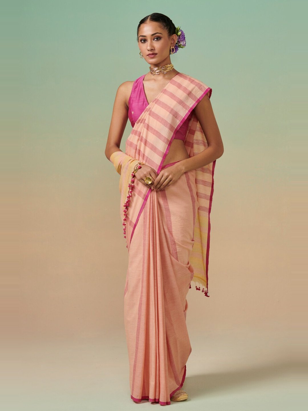 

Dressfolk Striped Pure Cotton Saree, Peach