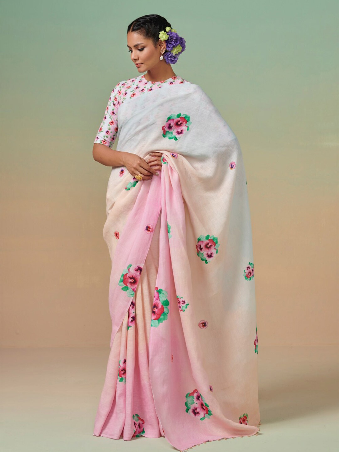 

Dressfolk Floral Printed Pure Linen Saree, Pink