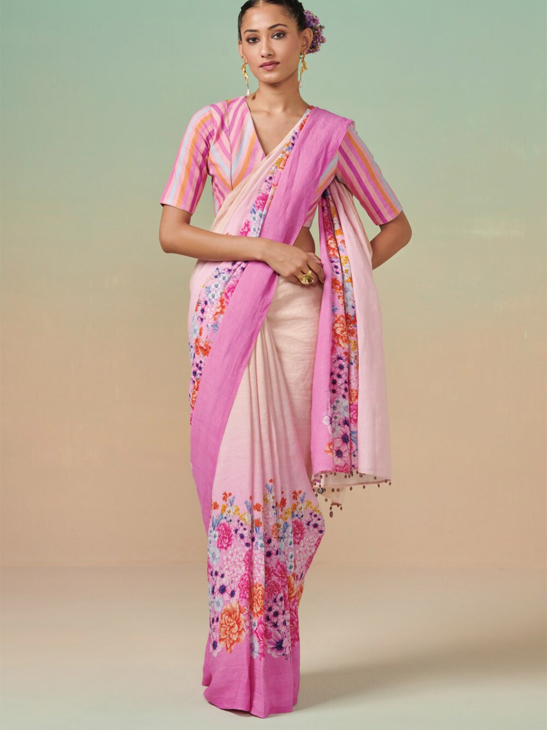 

Dressfolk Floral Printed Pure Linen Saree, Pink