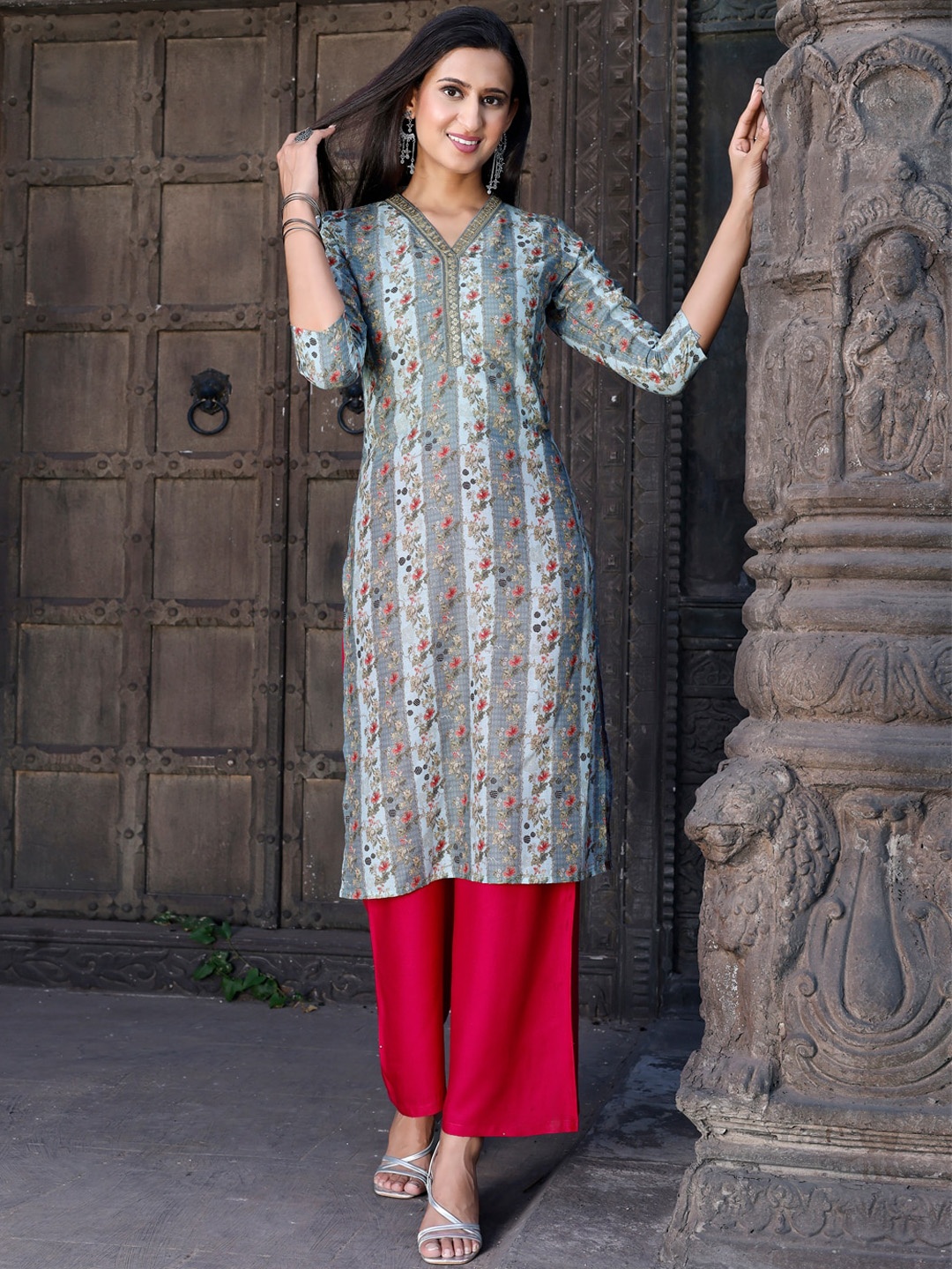 

Tikhi Imli Floral Printed Straight Kurta, Grey