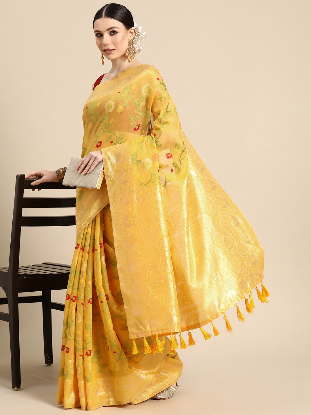 

Silk Land Floral Zari Pure Cotton Jamdani Saree, Yellow