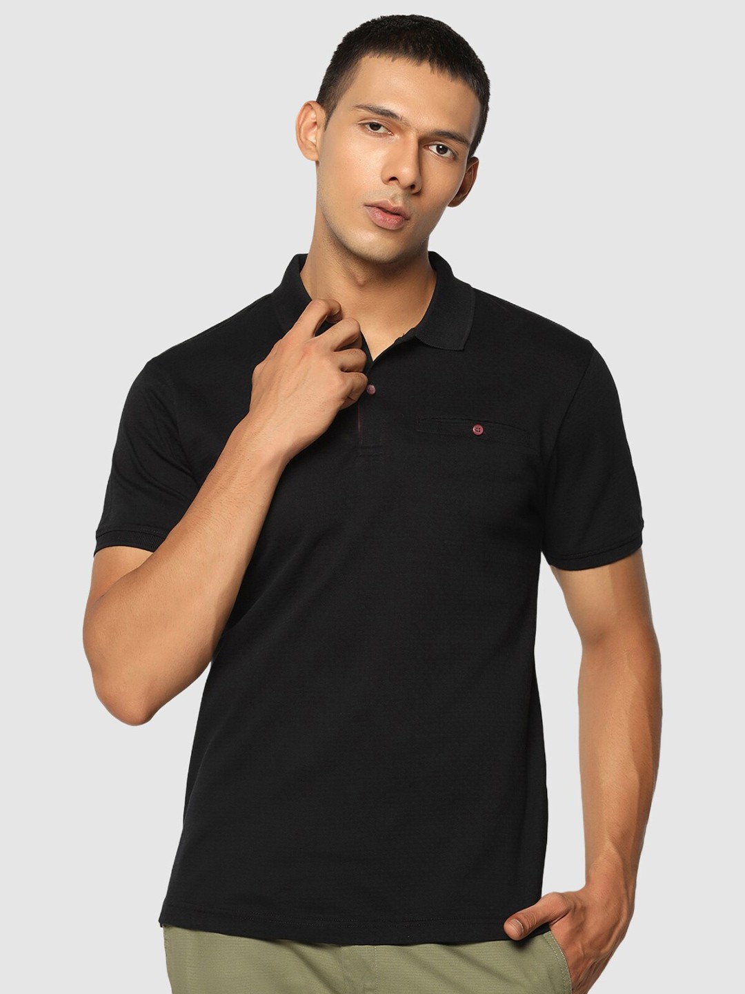 

Blackberrys Polo Collar Pockets Slim Fit T-Shirt, Black