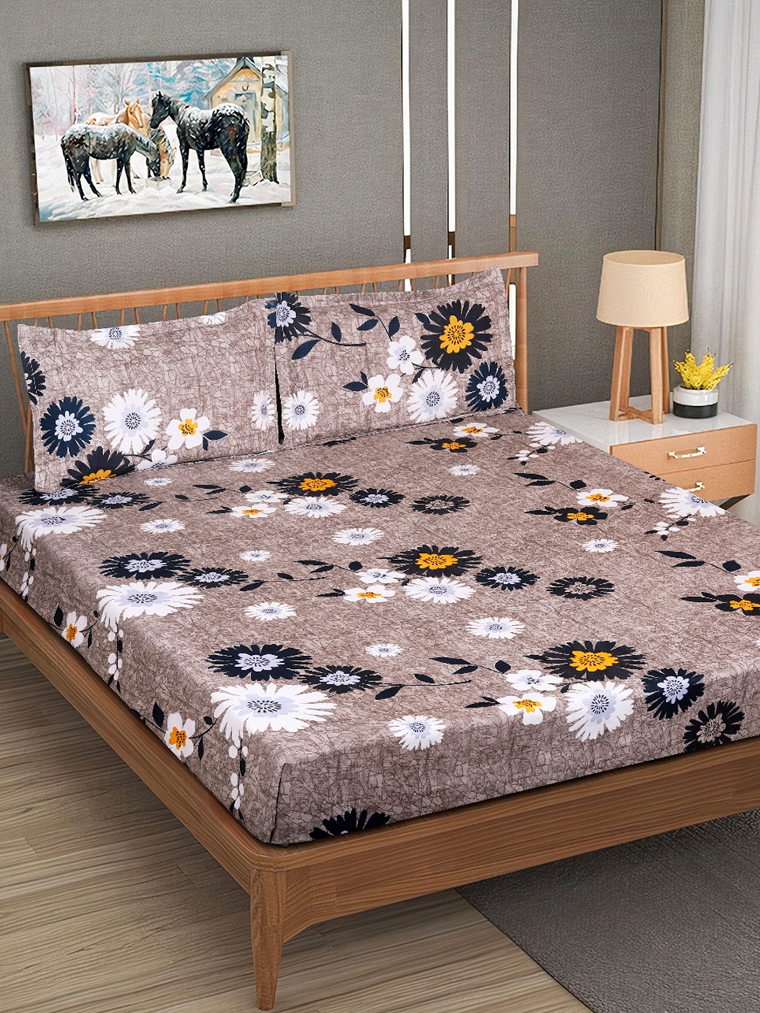 

ROMEE Brown & White Floral Microfiber 144 TC Queen Bedsheet With 2 Pillow Covers