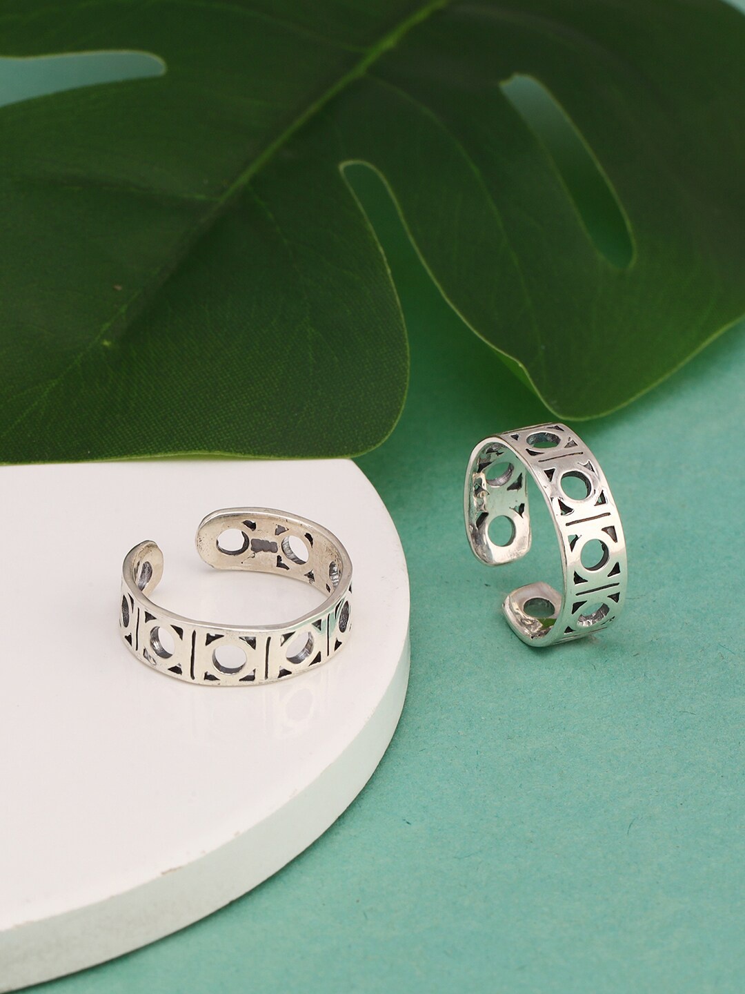 

GIVA Rhodium Plated Adjustable 925 Sterling Silver Toe Rings