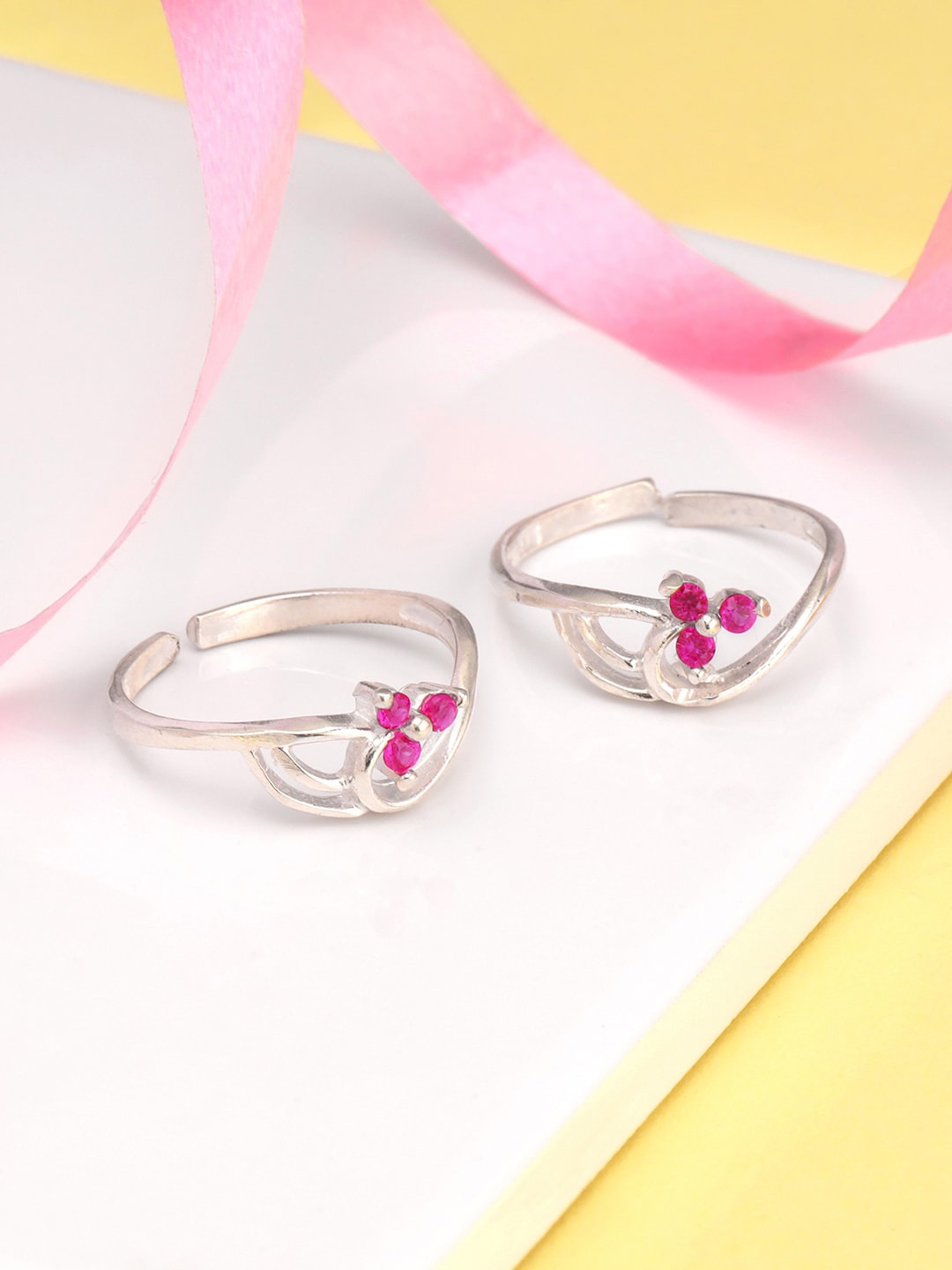 

GIVA Set of 2 Rhodium Plated Adjustable 925 Sterling Silver Toe Rings