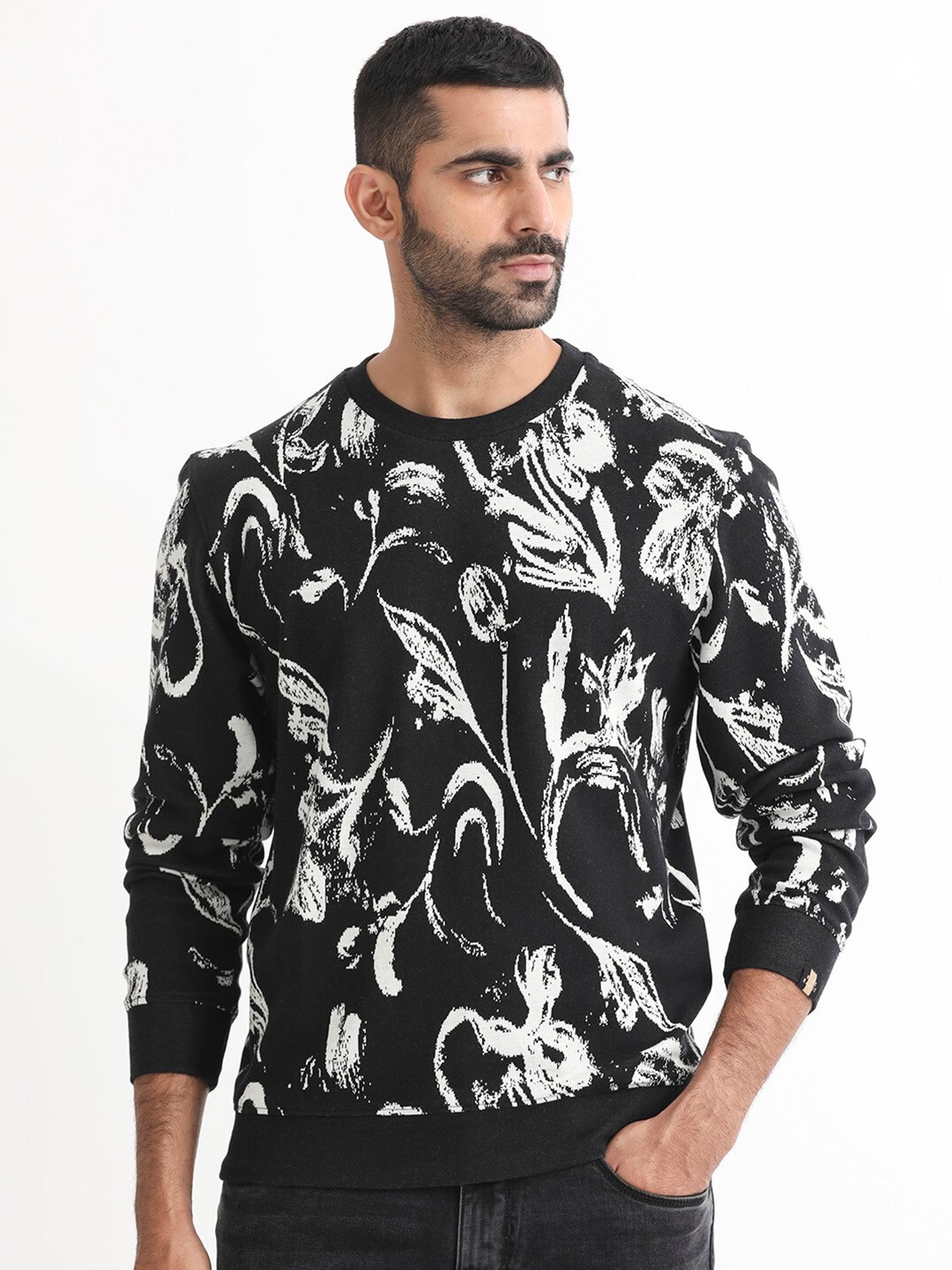 

RARE RABBIT Men Thalora Floral Printed Sweatshirt, Black