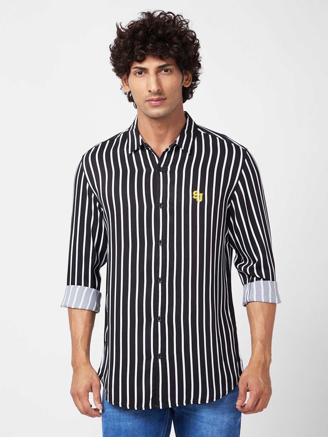 

SPYKAR Men Slim Fit Striped Casual Shirt, Black