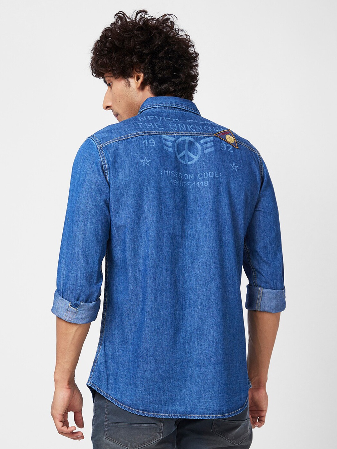 

SPYKAR Graphic Printed Slim Fit Opaque Denim Casual Shirt, Blue