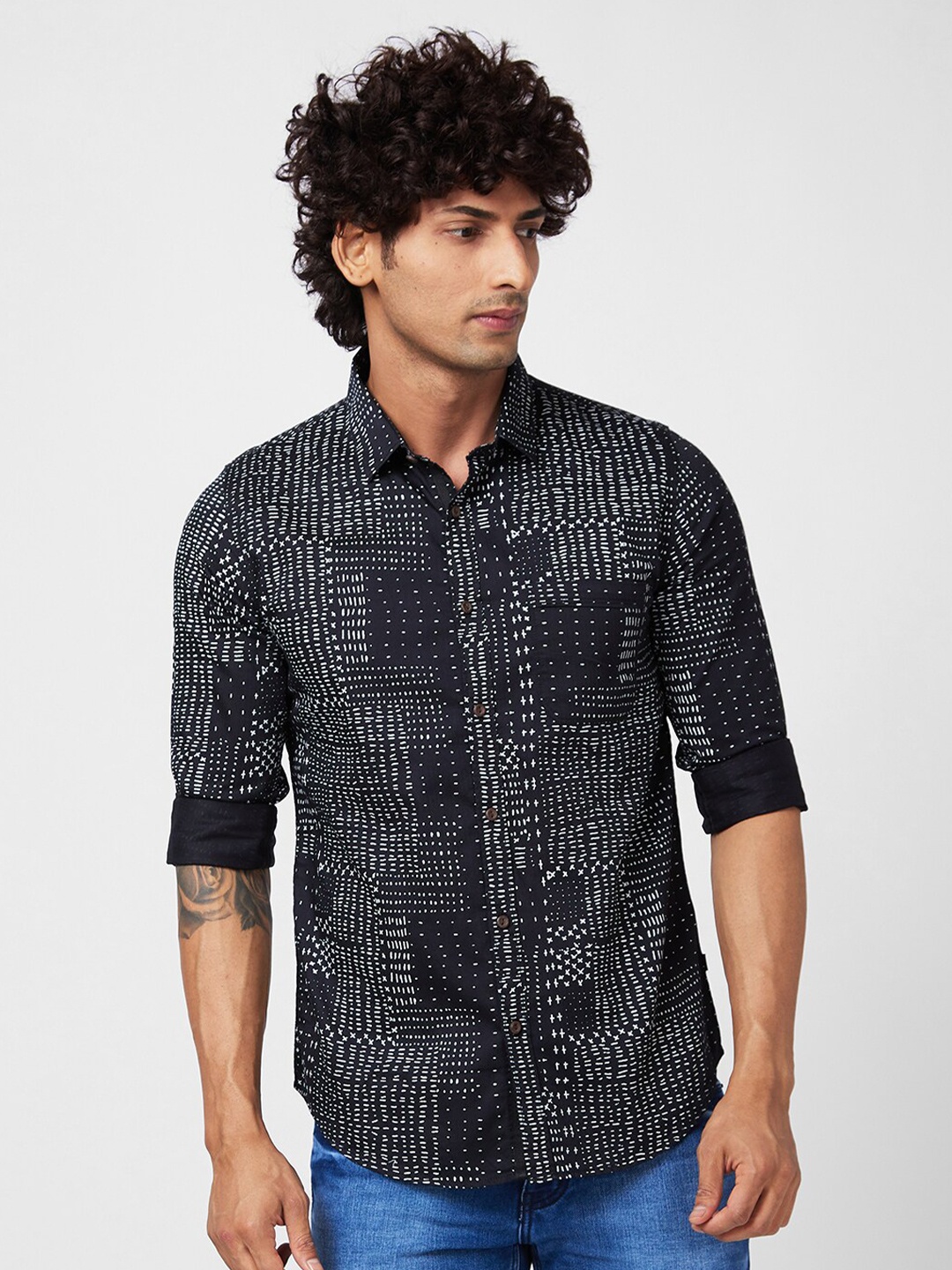 

SPYKAR Slim Fit Abstract Printed Casual Shirt, Black