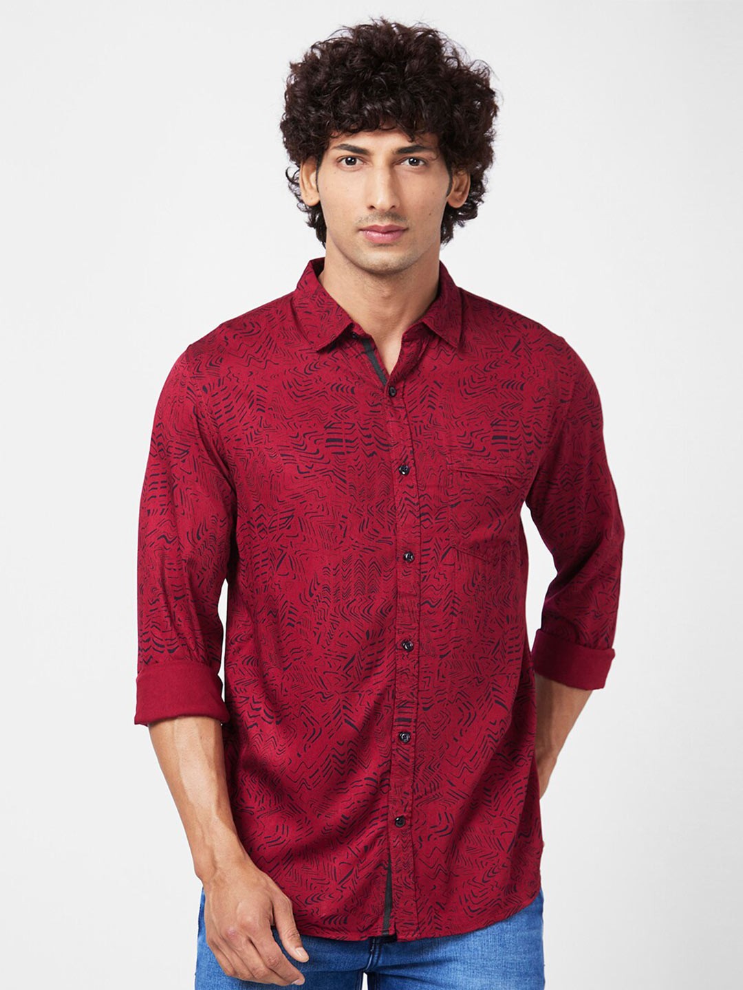 

SPYKAR Slim Fit Abstract Printed Opaque Casual Shirt, Red