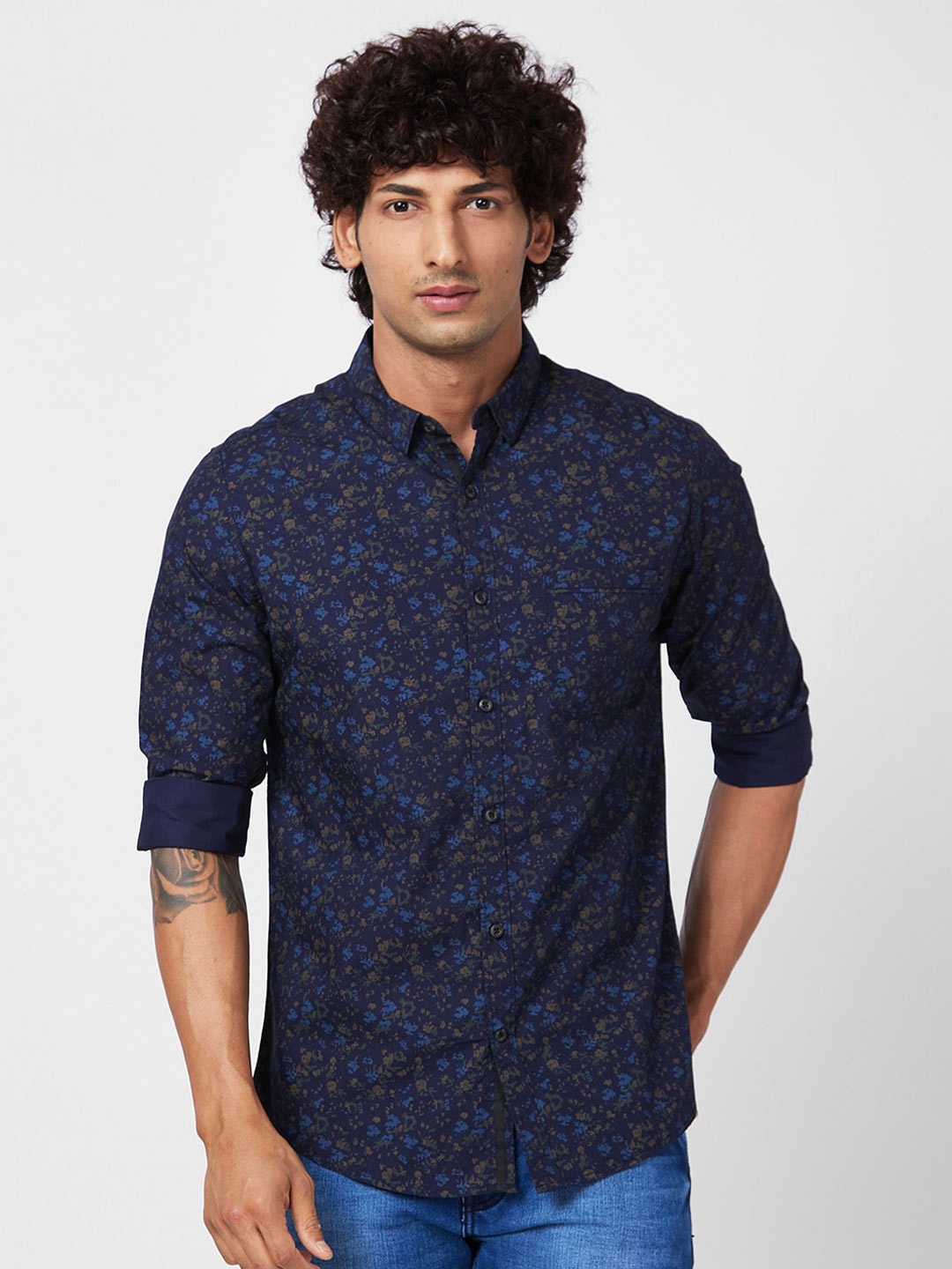 

SPYKAR Slim Fit Abstract Printed Opaque Cotton Casual Shirt, Navy blue