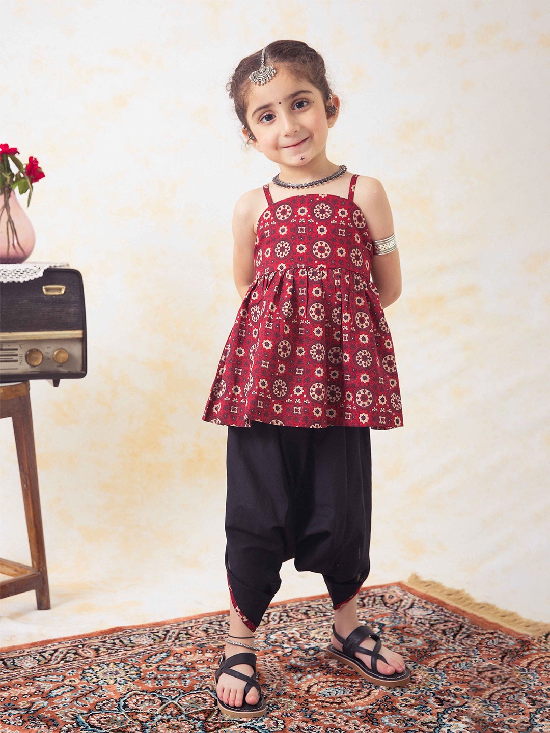 

Tiber Taber Girls Printed Shoulder Straps Pure Cotton Top & Dhoti Pant Set, Red