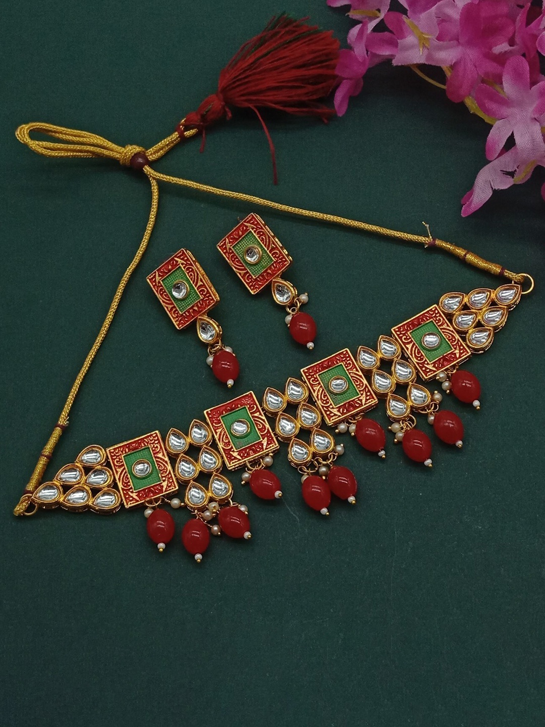 

AASHISH IMITATION Gold-Plated Kundan-Studded & Beaded Necklace With Earrings
