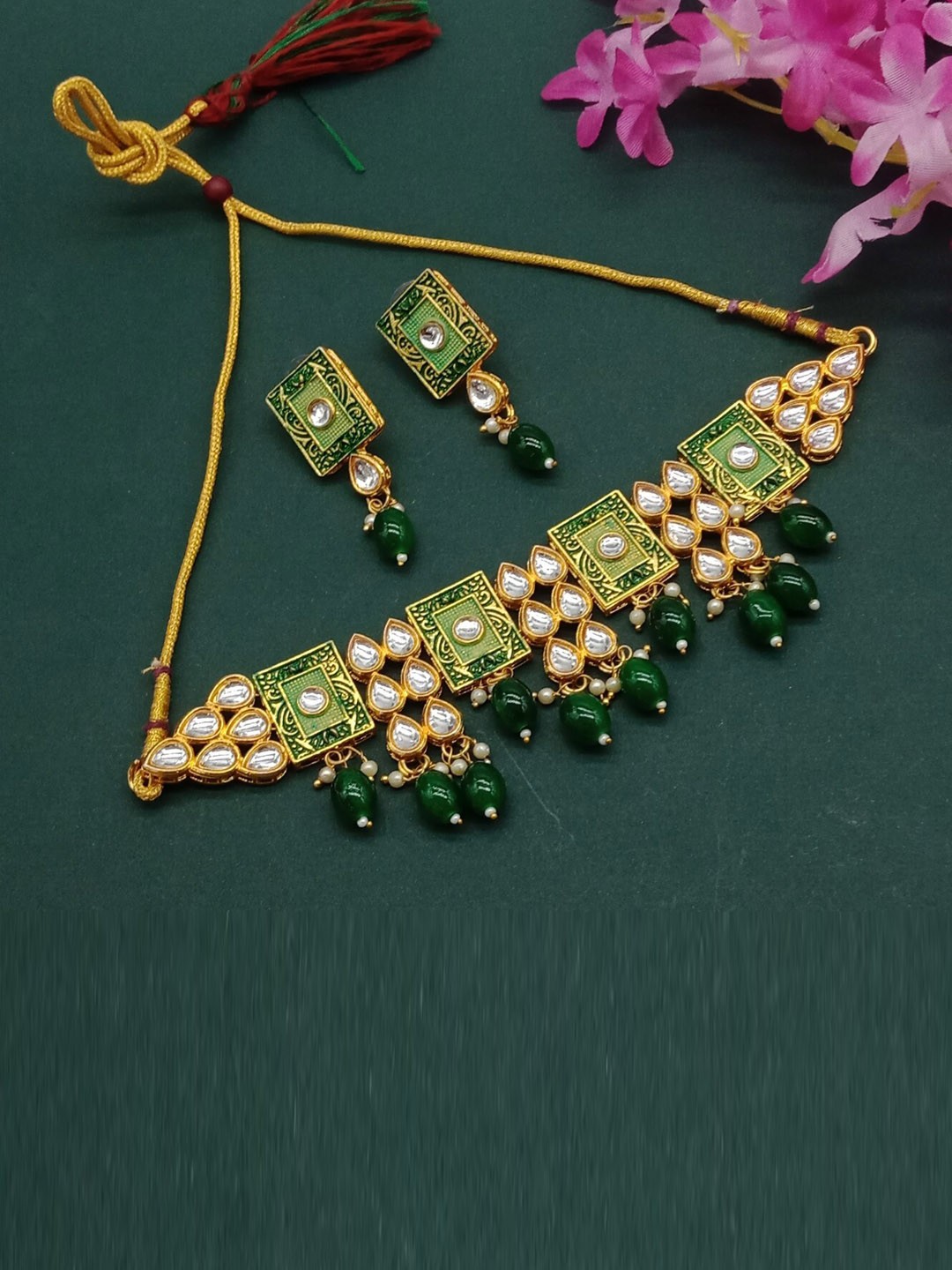 

AASHISH IMITATION Gold-Plated Kundan-Studded & Beaded Necklace With Earrings