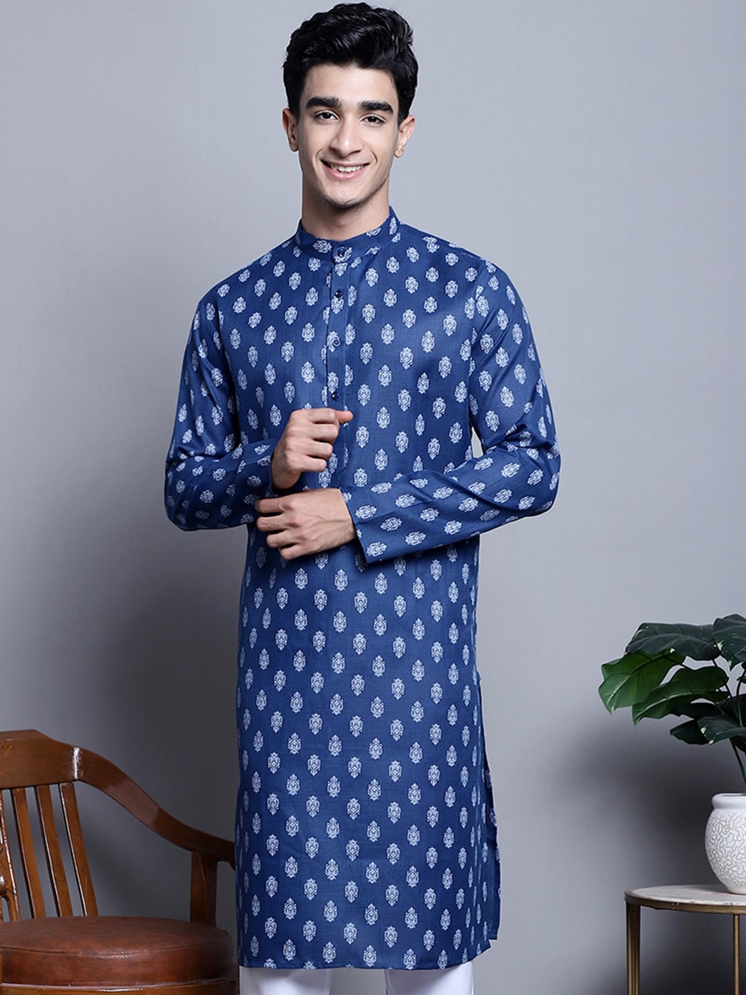 

Jompers Ethnic Motifs Woven Design Straight Kurta, Navy blue