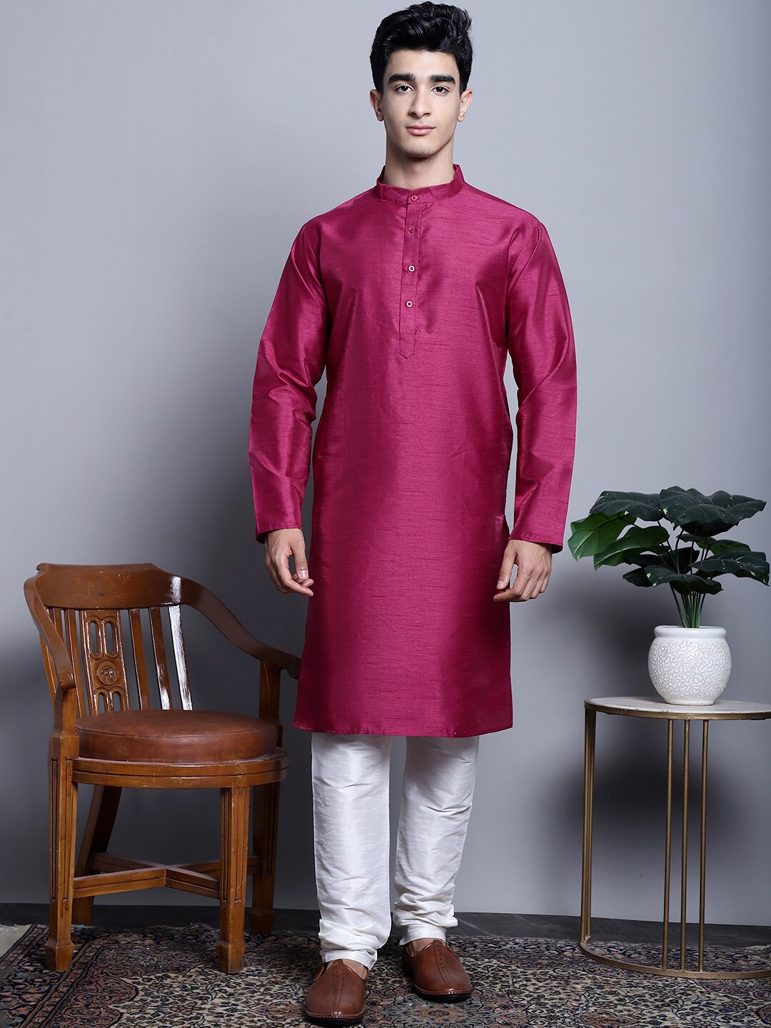 

Jompers Mandarin Collar Dupion Silk Straight Kurta, Purple