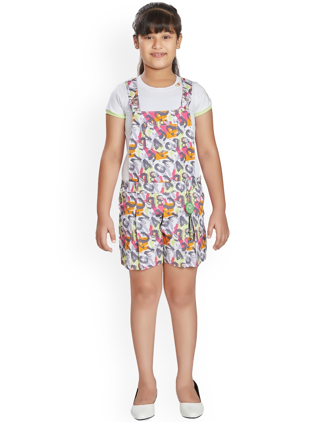 

Peppermint Girls Printed Shoulder Straps Dungaree, White