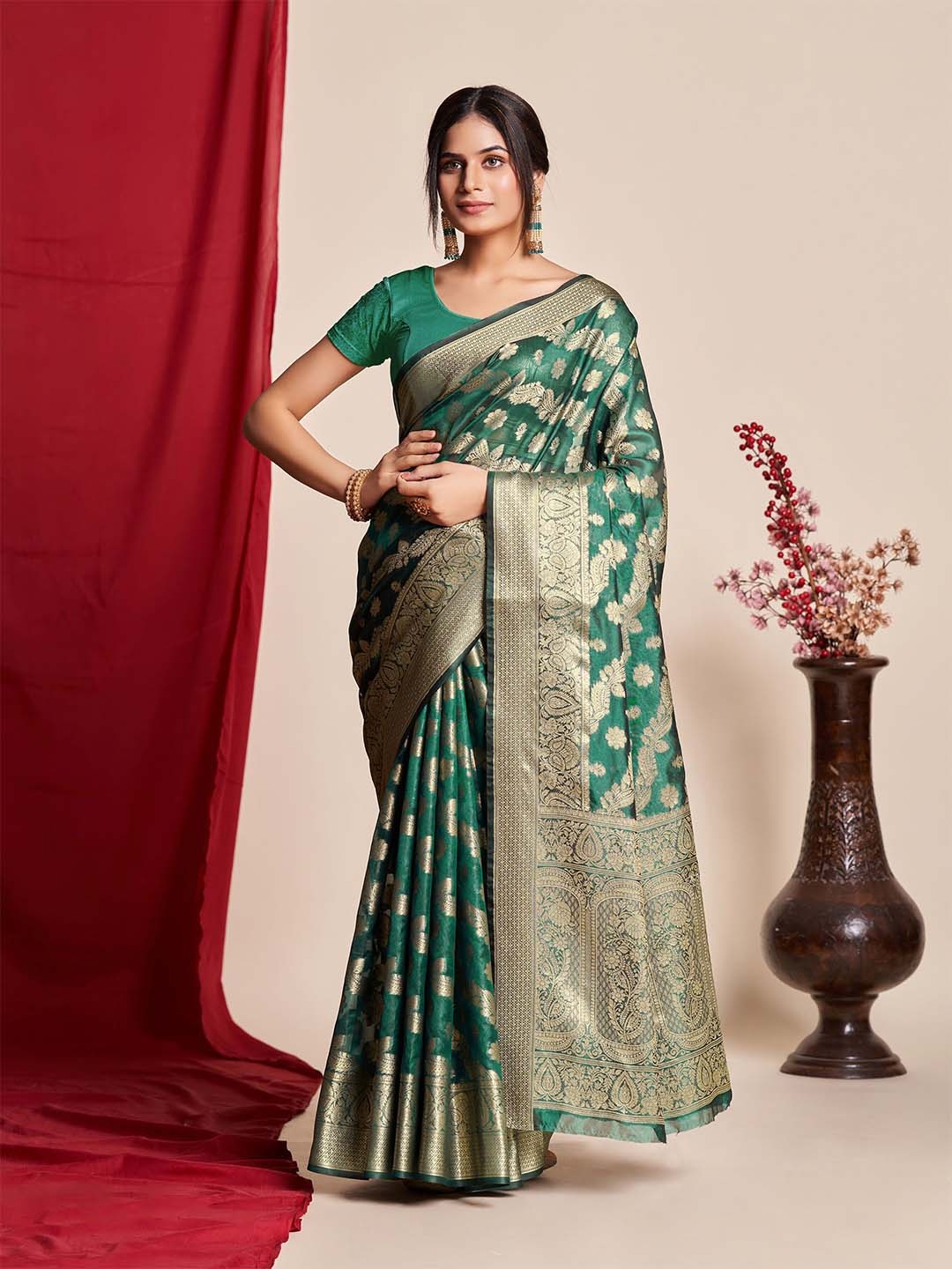 

Mitera Woven Design Zari Banarasi Saree, Green