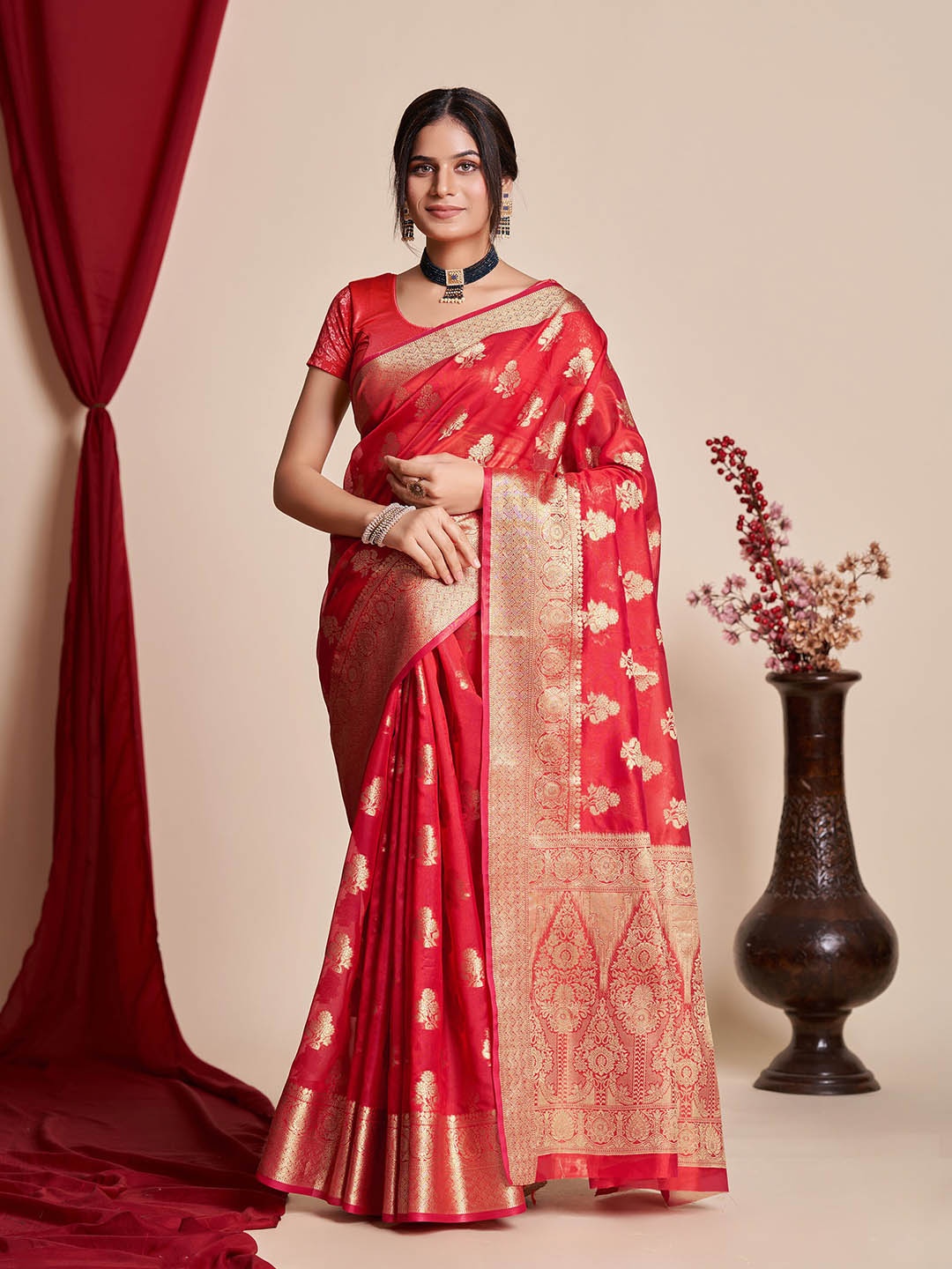 

Mitera Red & Gold-Toned Ethnic Motifs Woven Design Zari Organza Banarasi Saree